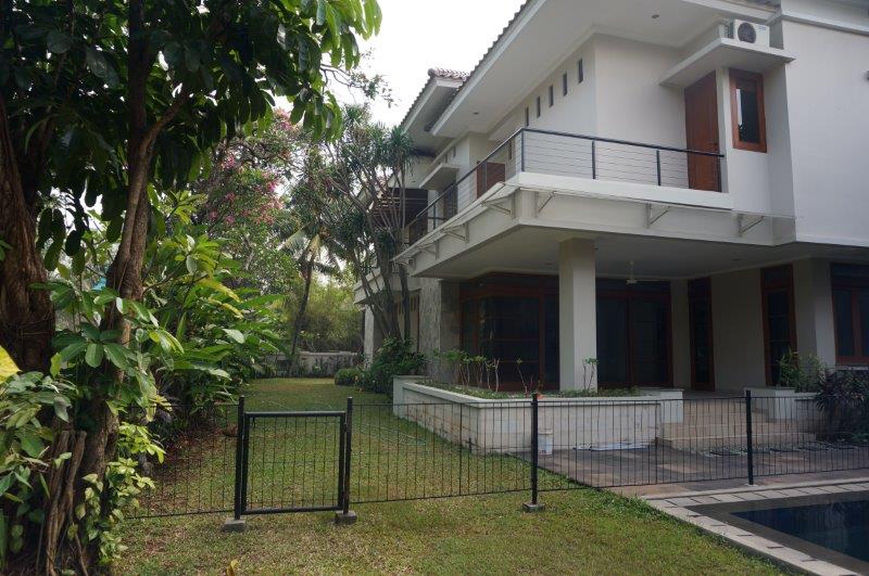 Dijual Rumah di Kemang Jaya - Jakarta Selatan
