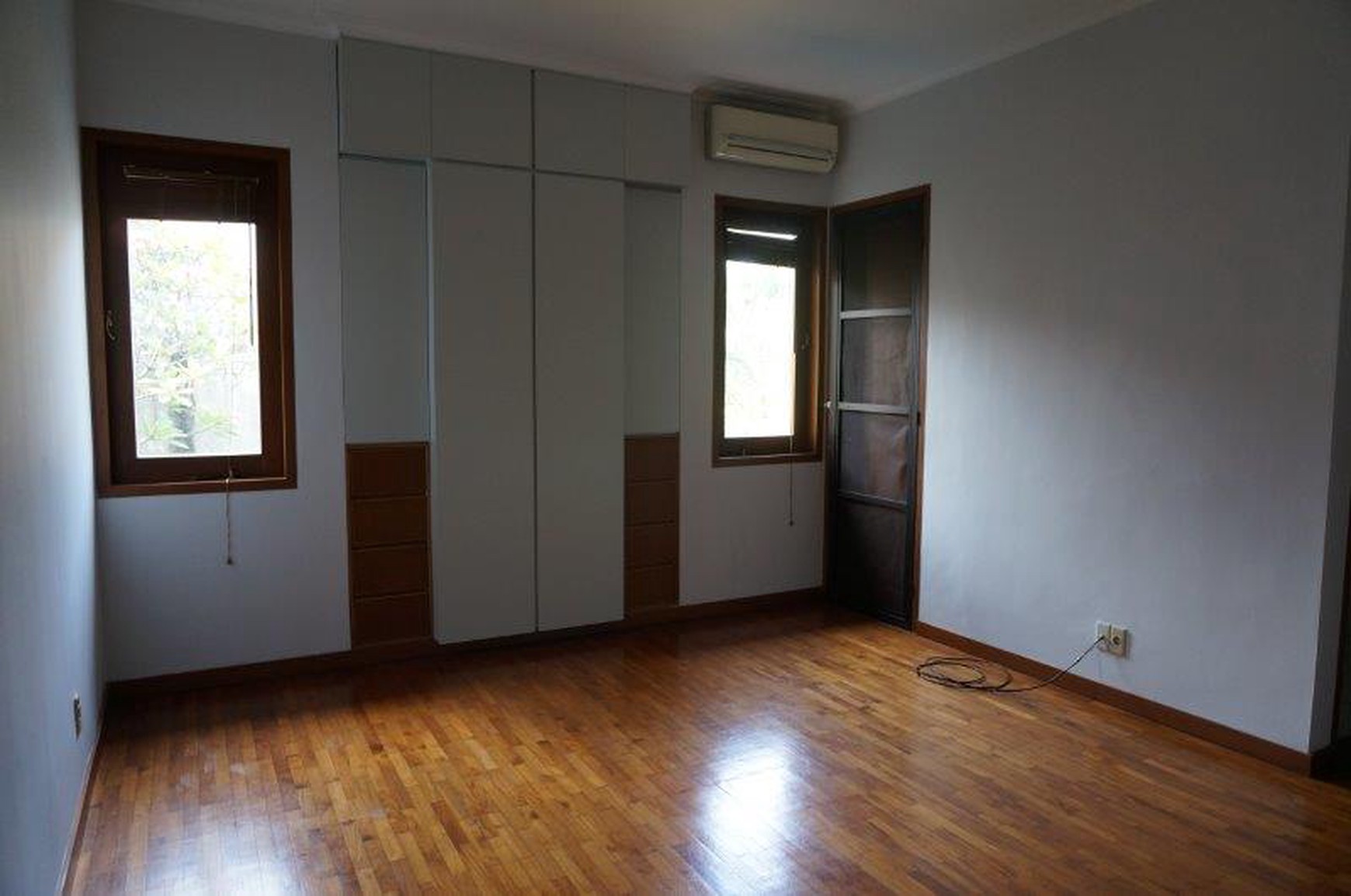 Dijual Rumah di Kemang Jaya - Jakarta Selatan