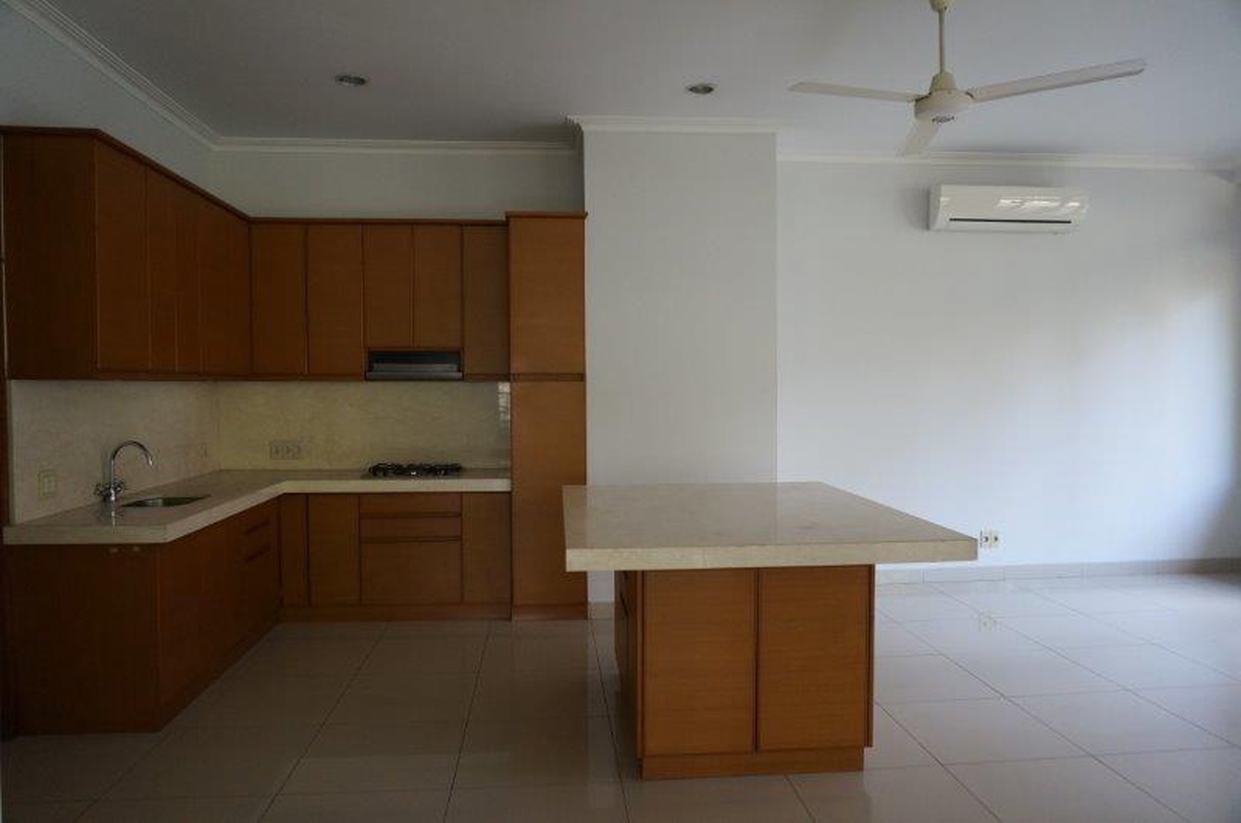 Dijual Rumah di Kemang Jaya - Jakarta Selatan
