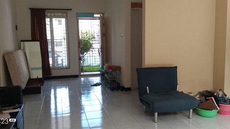 Dijual Rumah Asri Terawat di Taman Holis Indah