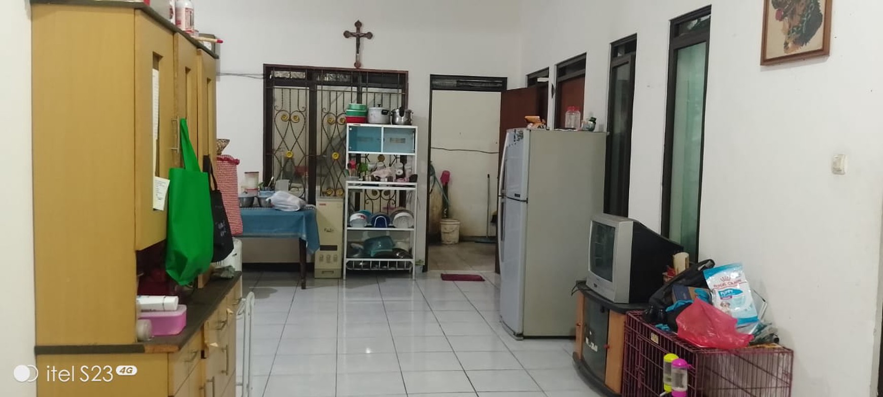 Dijual Rumah Minimalis Asri di Taman Holis Indah, Bandung