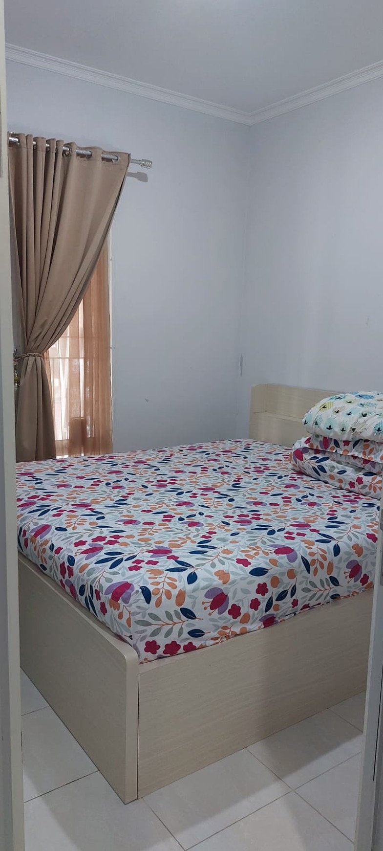 Rumah 2 lantai di Boston Village Gading Serpong