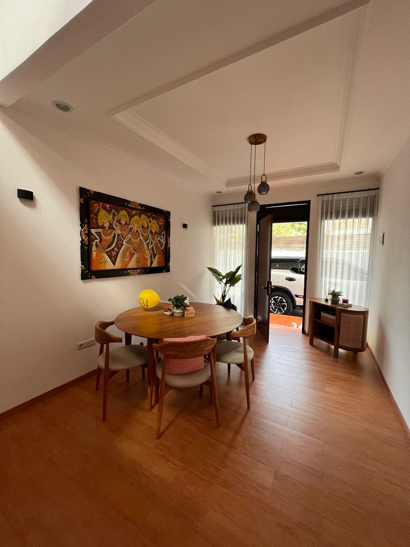 Dijual Rumah Bagus Siap Huni di Royal Takayama, Cigadung