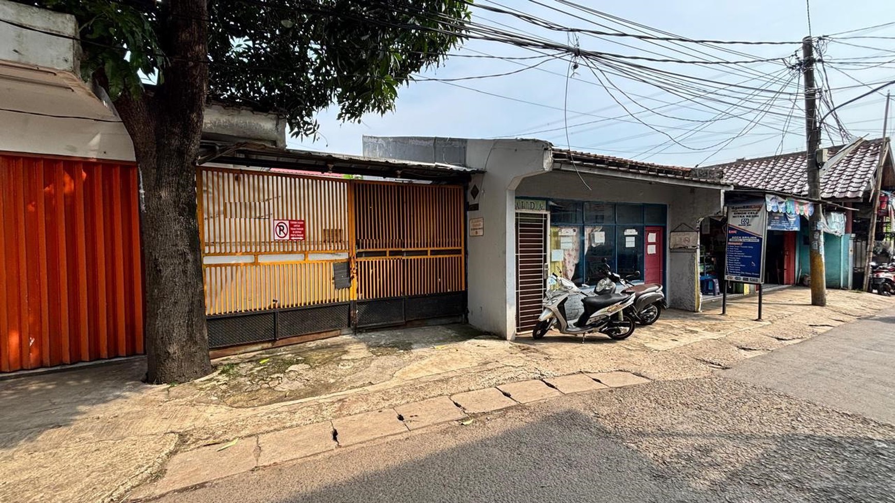 Rumah & Kios, Lokasi strategis dekat BXC.