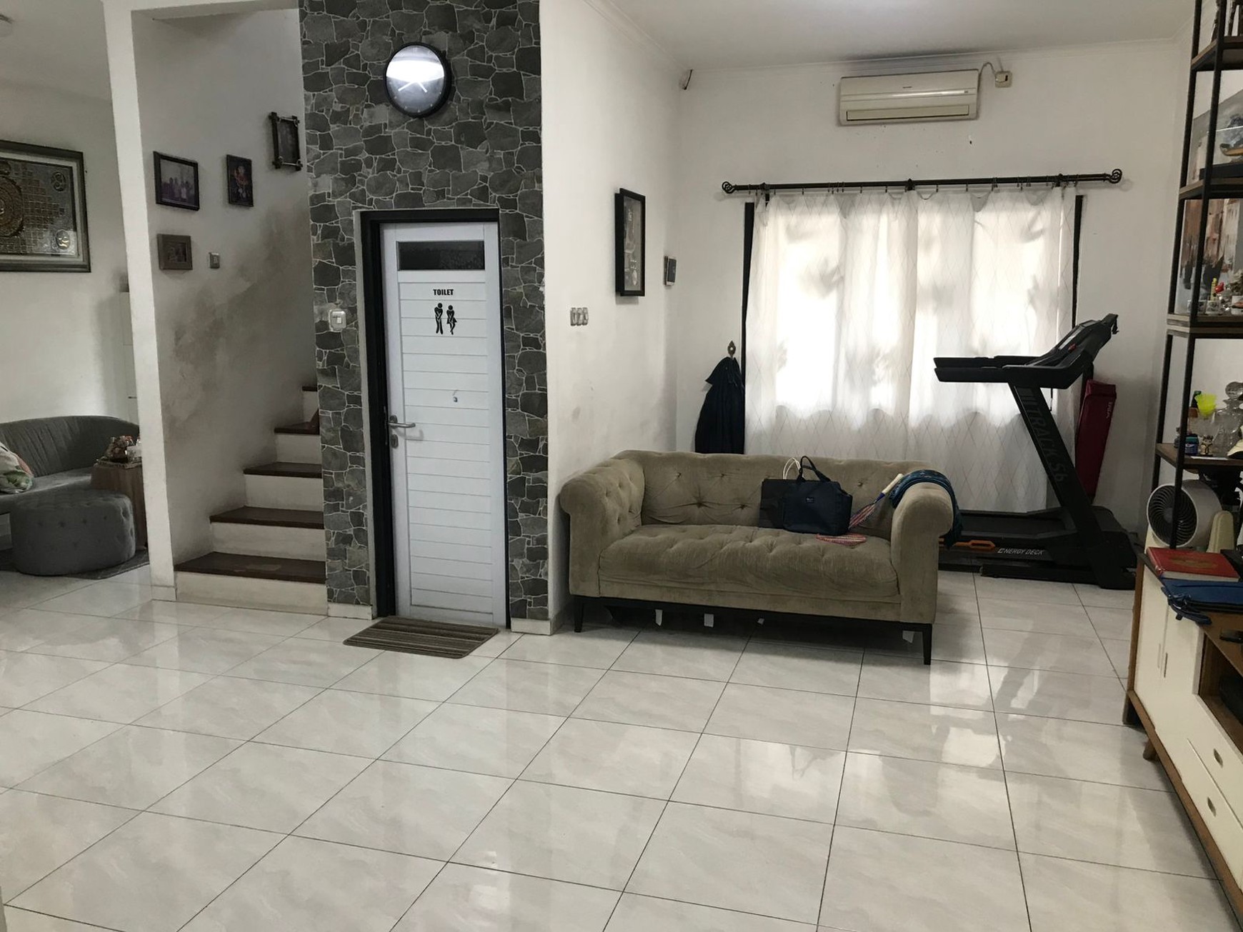 Rumah 3 Lantai Mewah SHM Siap Huni dengan Hunian Nyaman @Ciputat