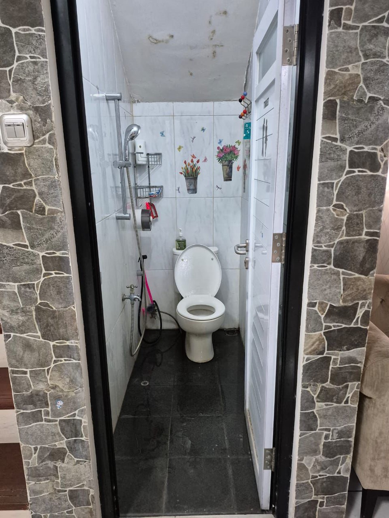 Rumah 3 Lantai Mewah SHM Siap Huni dengan Hunian Nyaman @Ciputat
