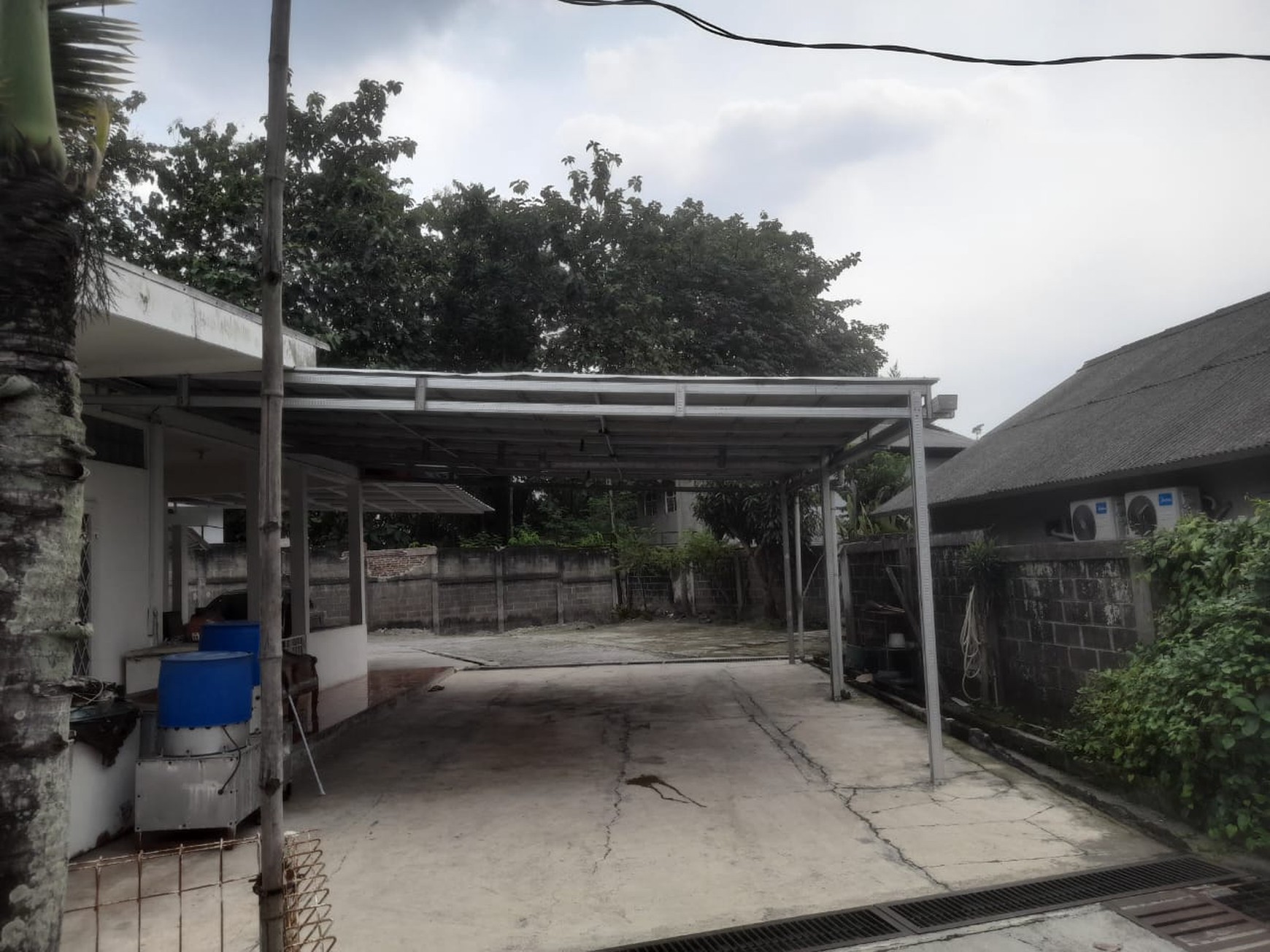 Jarang Ada, kavling plus bangunan di Cilenggang, Tangerang Selatan