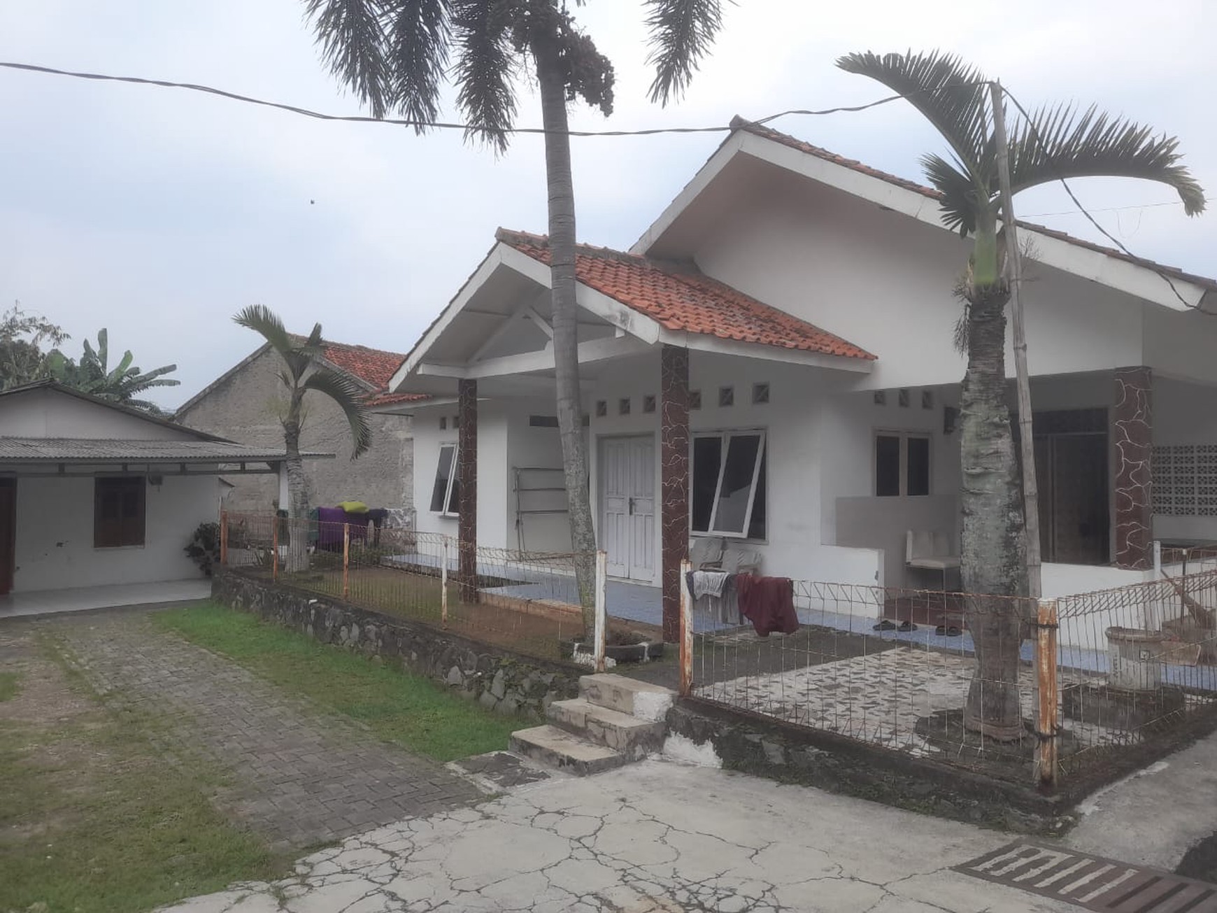 Jarang Ada, kavling plus bangunan di Cilenggang, Tangerang Selatan