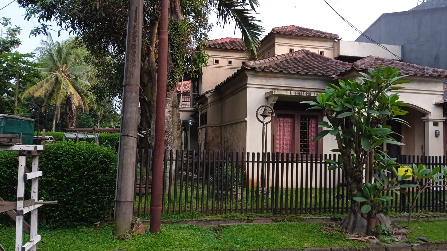 Rumah Lokasi Strategis di Cinere Jl. Nusa Penida