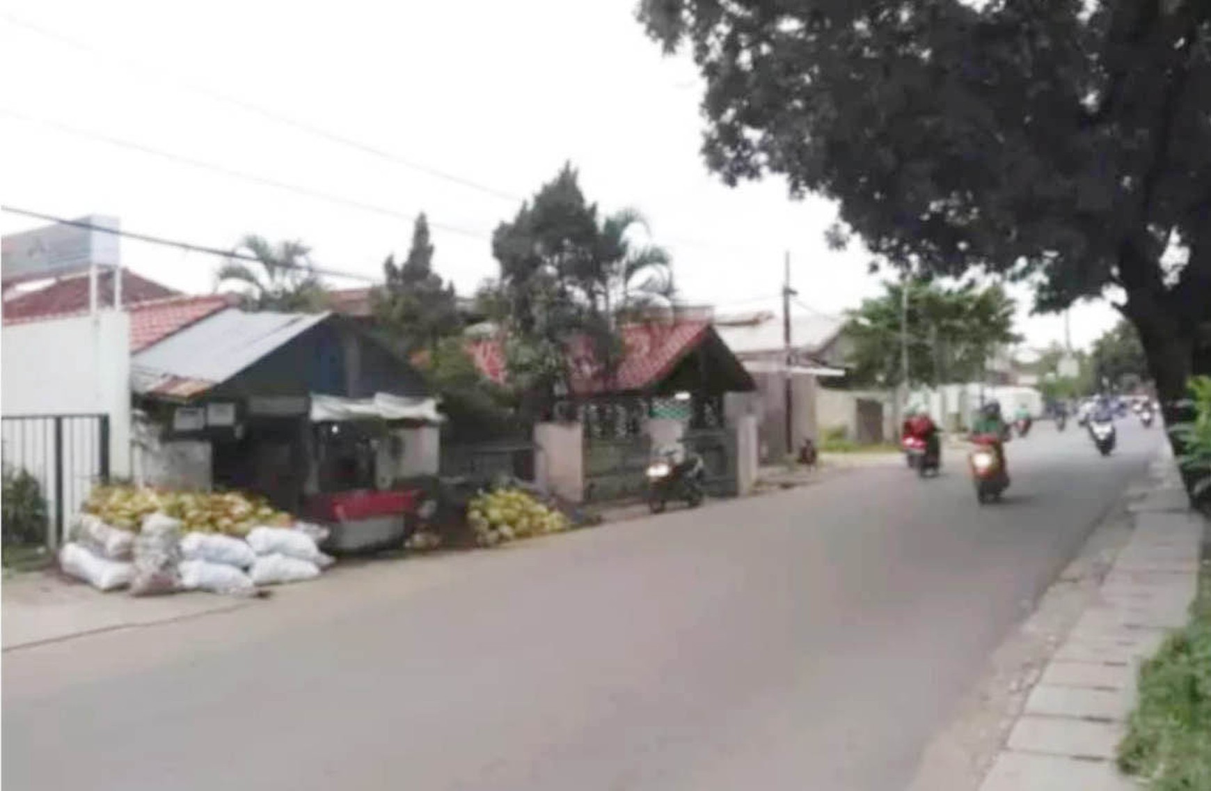 Rumah Curug Raya, Duren Sawit