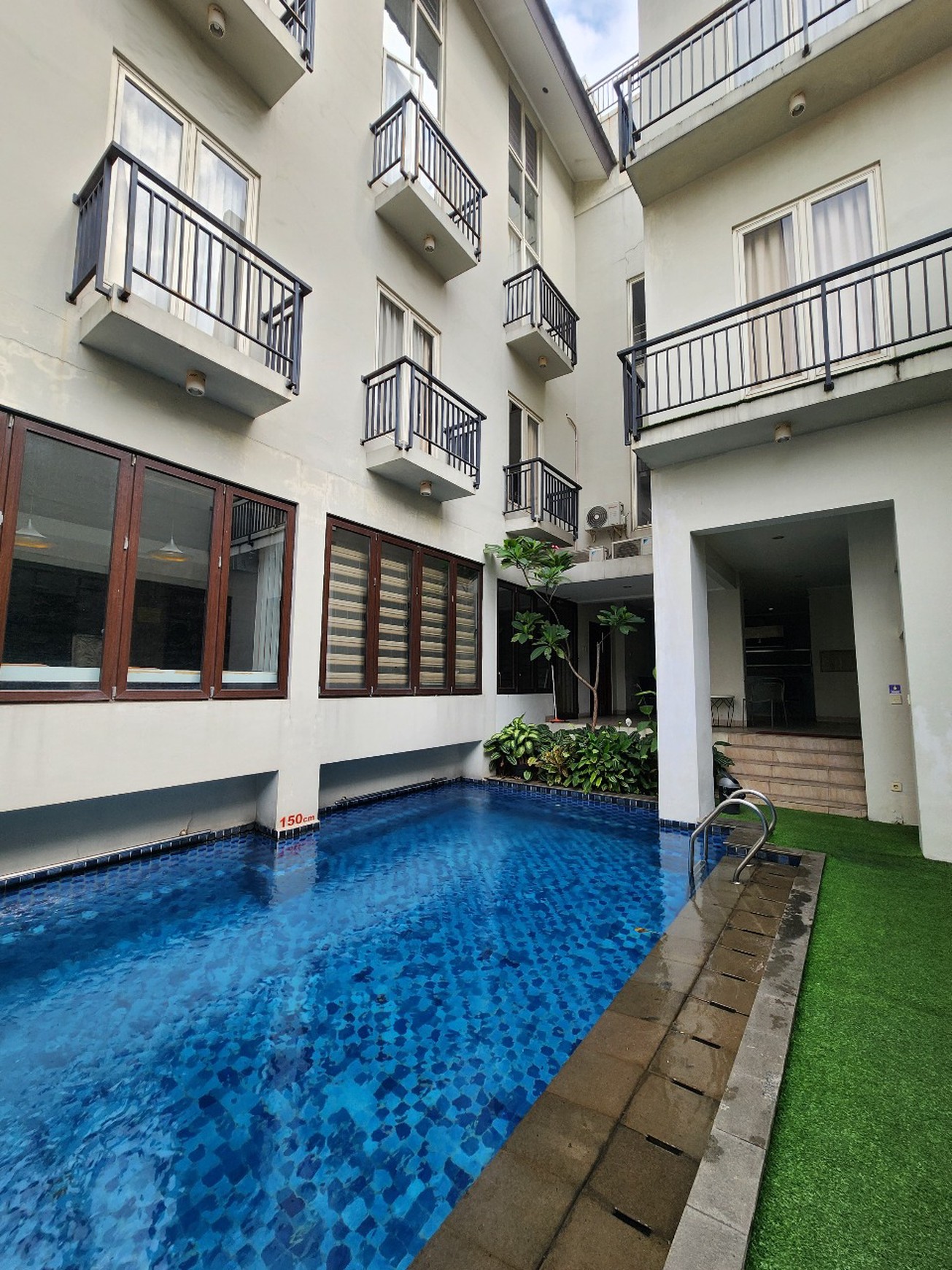 Dijual Hotel Bintang 3 di Kawasan Bendungan Hilir, Jakarta Selatan