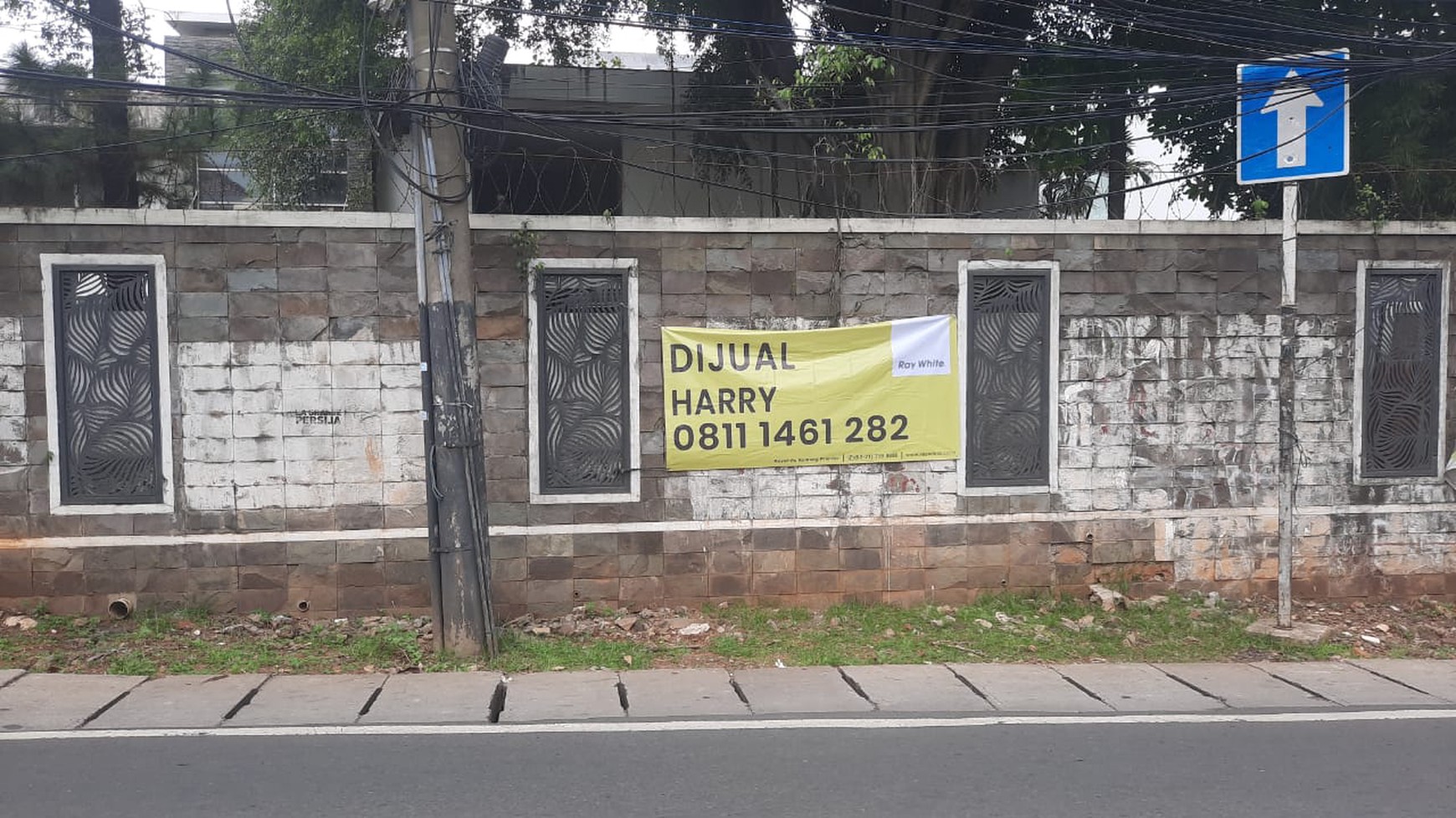 Rumah Minimalis Modern Dan Luas di Kemang, Harga Dibawah NJOP