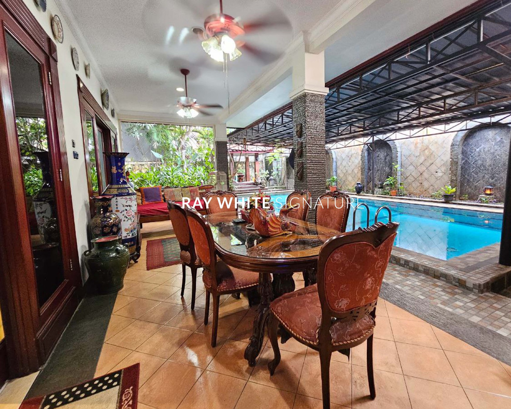 Rumah di daerah Kebagusan dekat Ragunan, di Jl. Anggrek