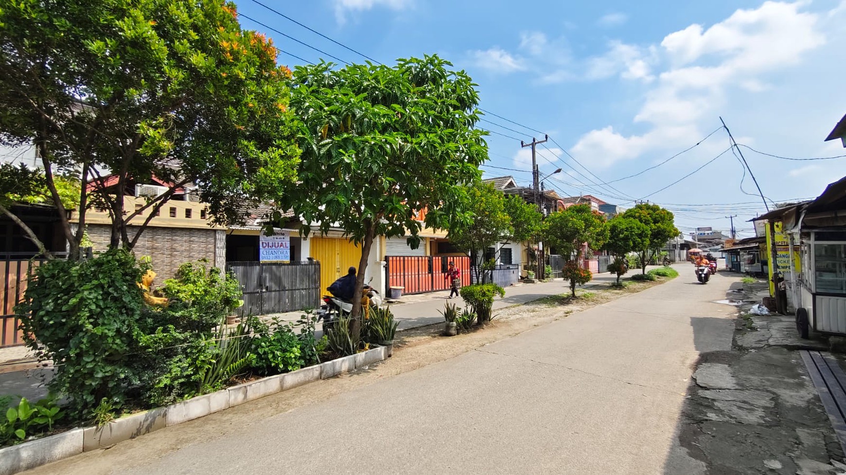 Rumah Strategis Jalan Ramai Cocok untuk Usaha Tridaya Sakti Tambun Selatan Bekasi