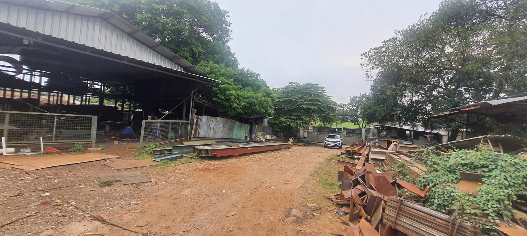 Kavling Komersial  2 hektar Di Jl. Raya Alternatif Cibubur 