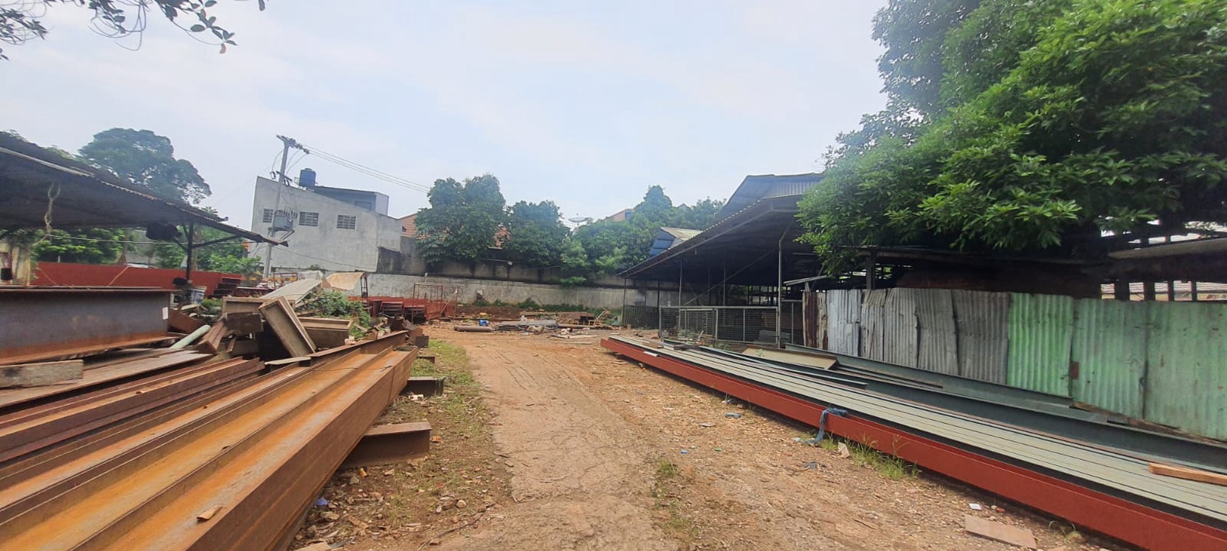 Kavling Komersial  2 hektar Di Jl. Raya Alternatif Cibubur 