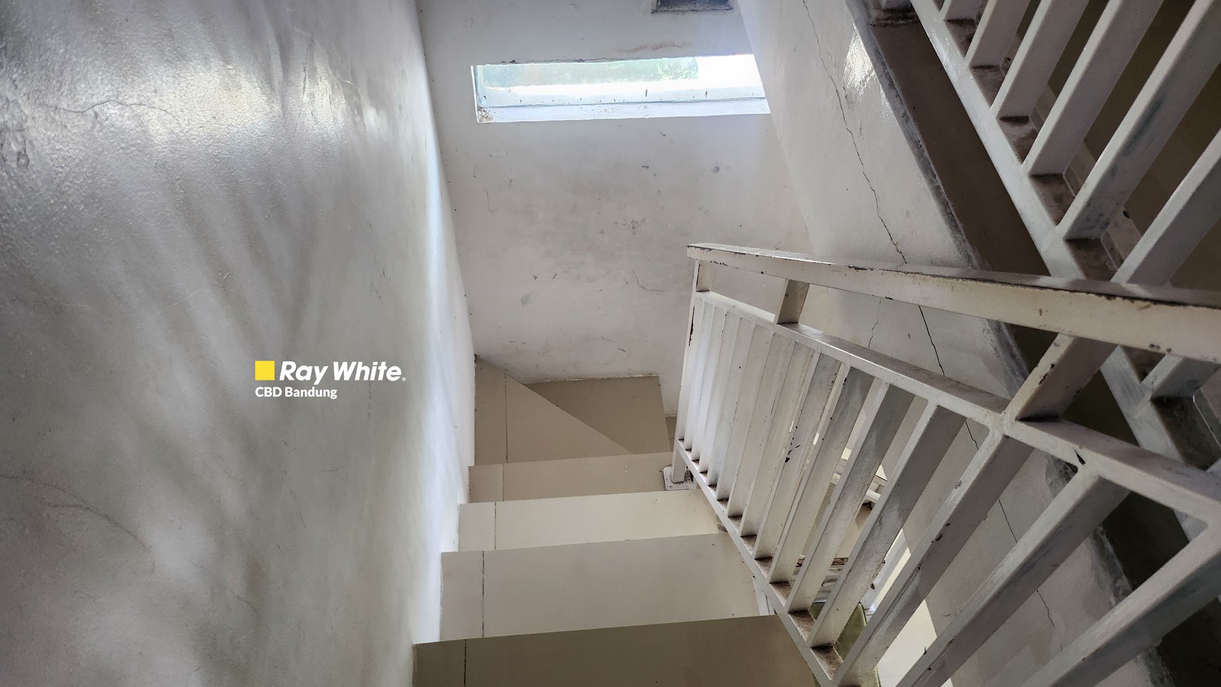 Rumah 2 lantai dekat Cicaheum view kota Bandung