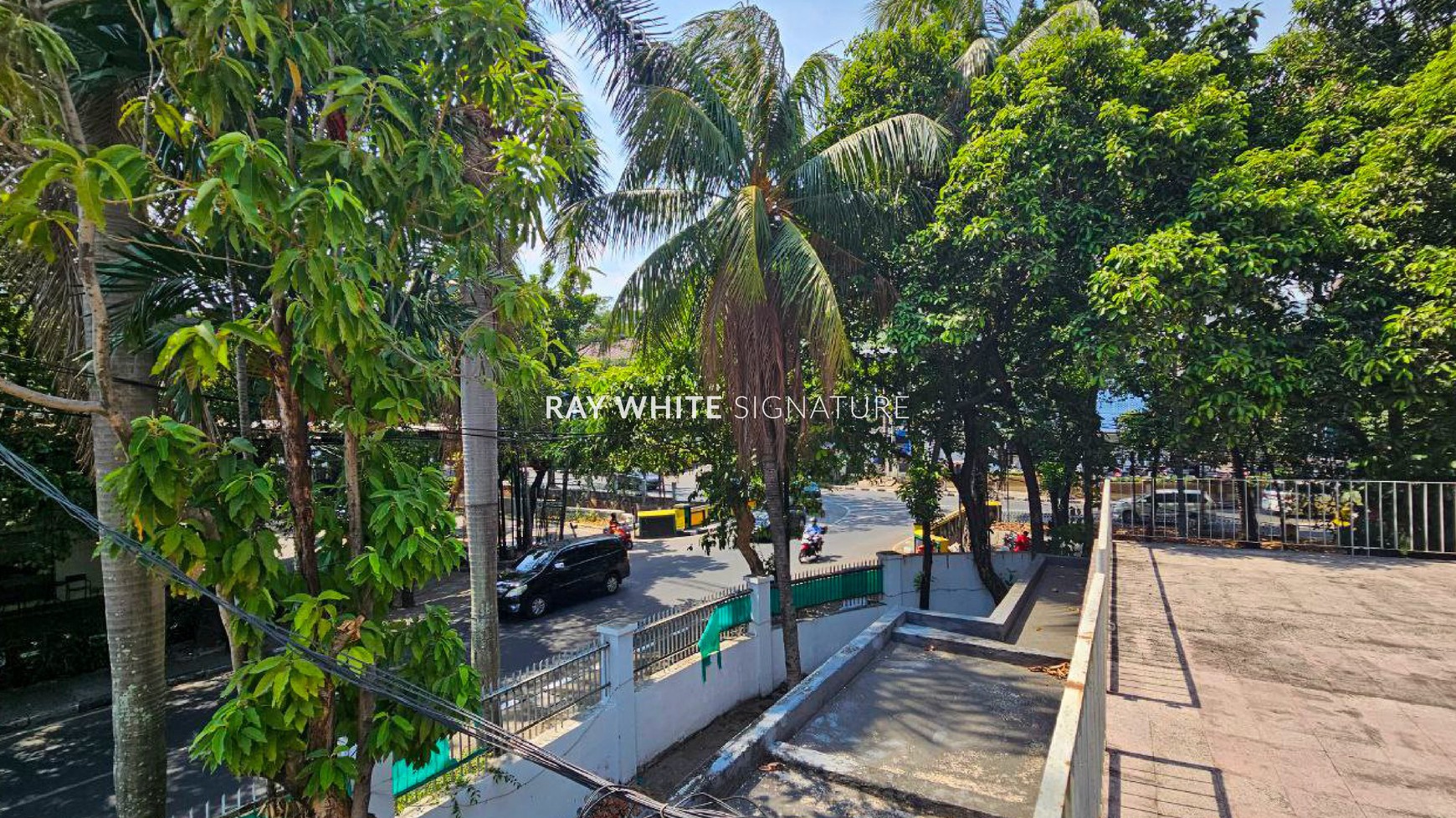 Rumah tua di Jl Darmawangsa Raya cocok untuk bisnis