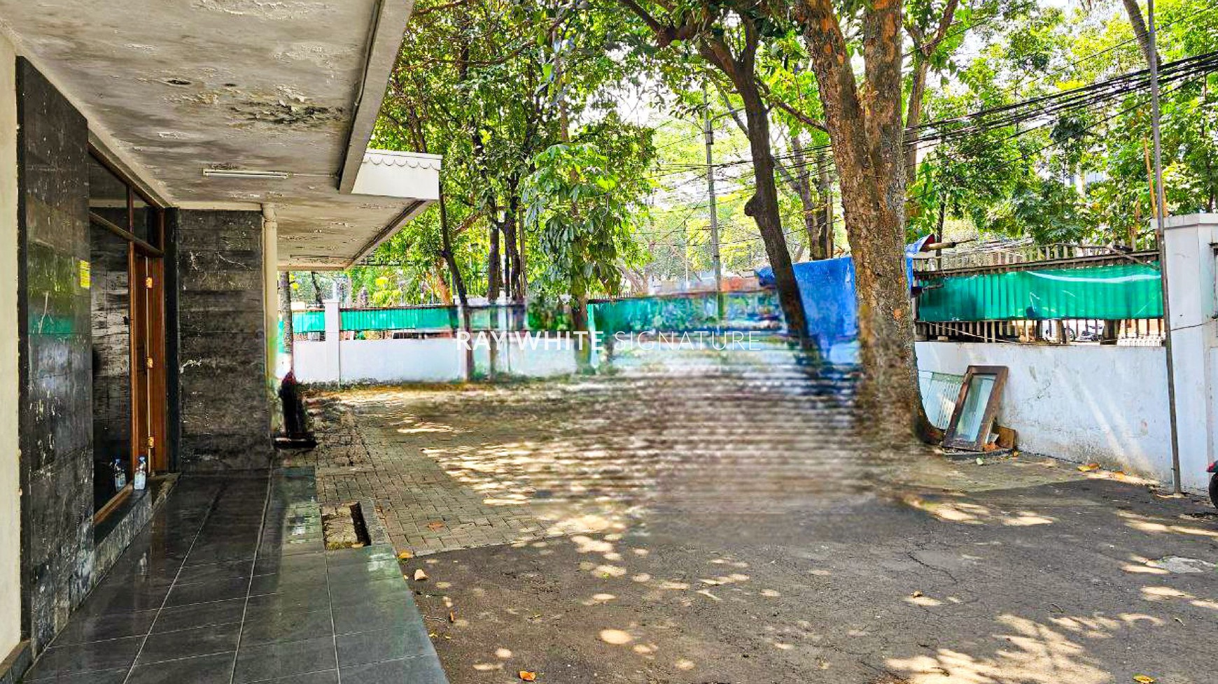 Rumah tua di Jl Darmawangsa Raya cocok untuk bisnis