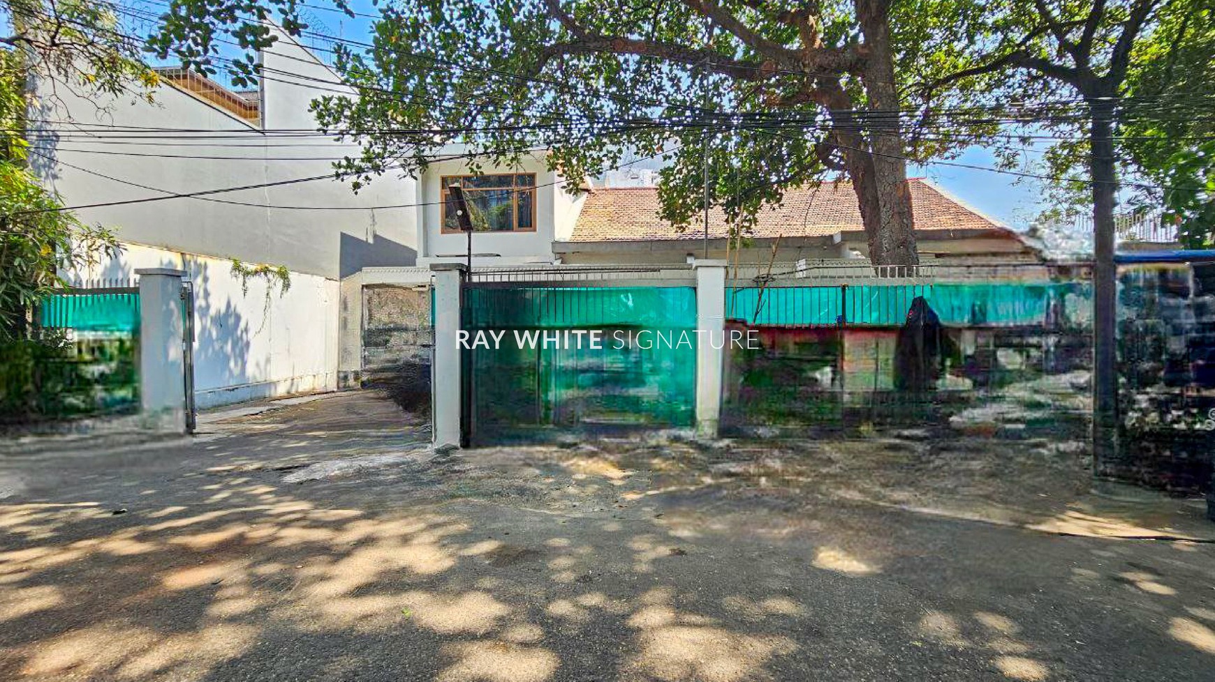 Rumah tua di Jl Darmawangsa Raya cocok untuk bisnis