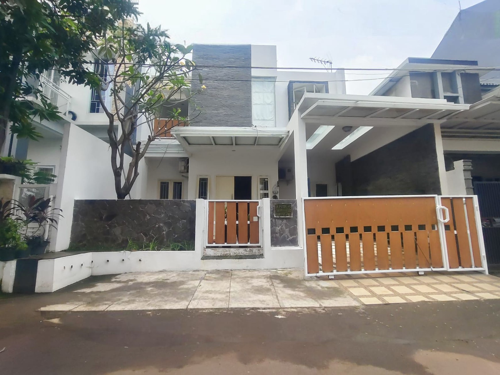 Rumah Bagus Di Pisok Bintaro Jaya Sektor 5