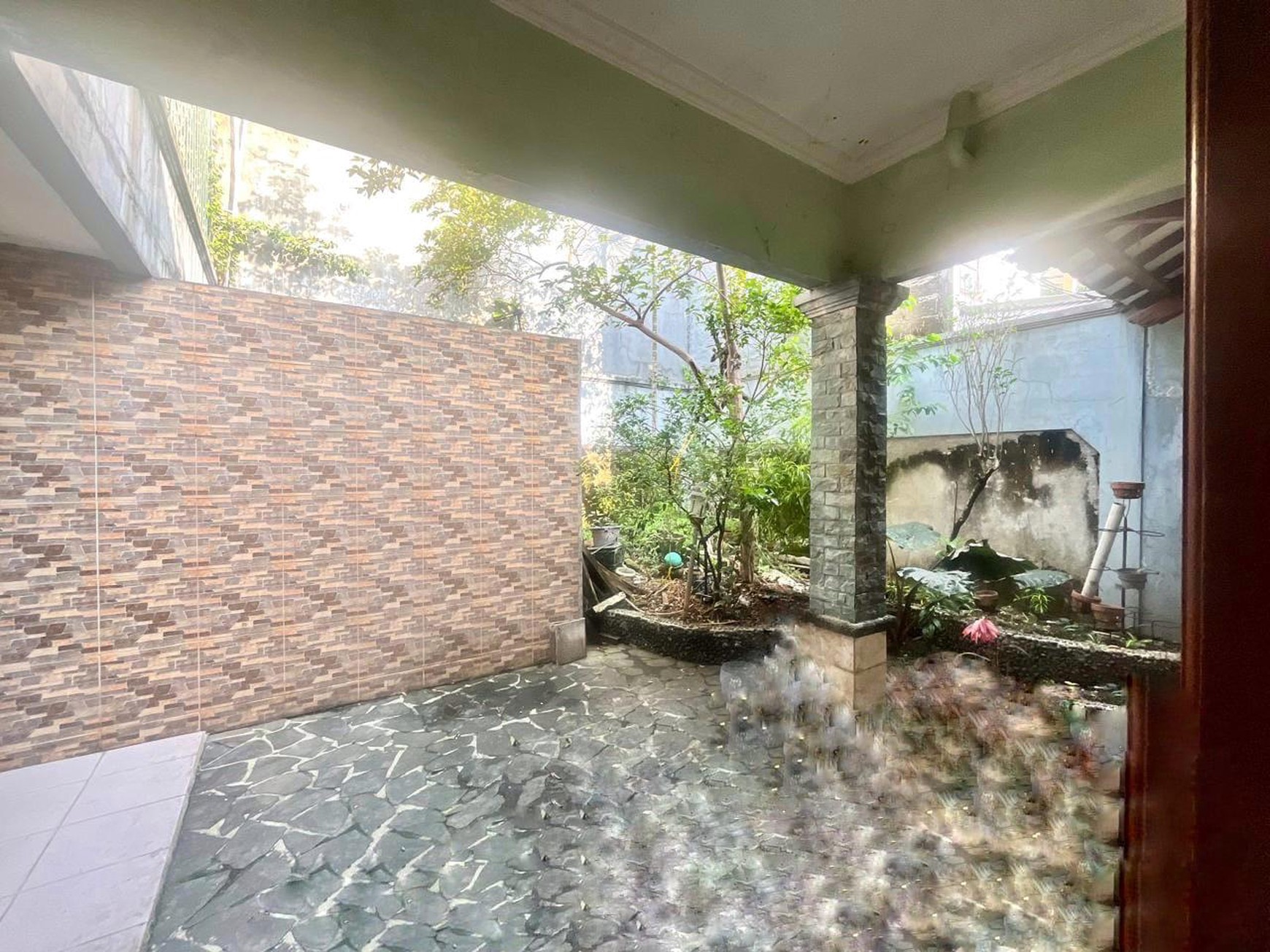 Rumah 2 Lantai Bagus Bebas banjir Lokasi Strategis Di Bintaro