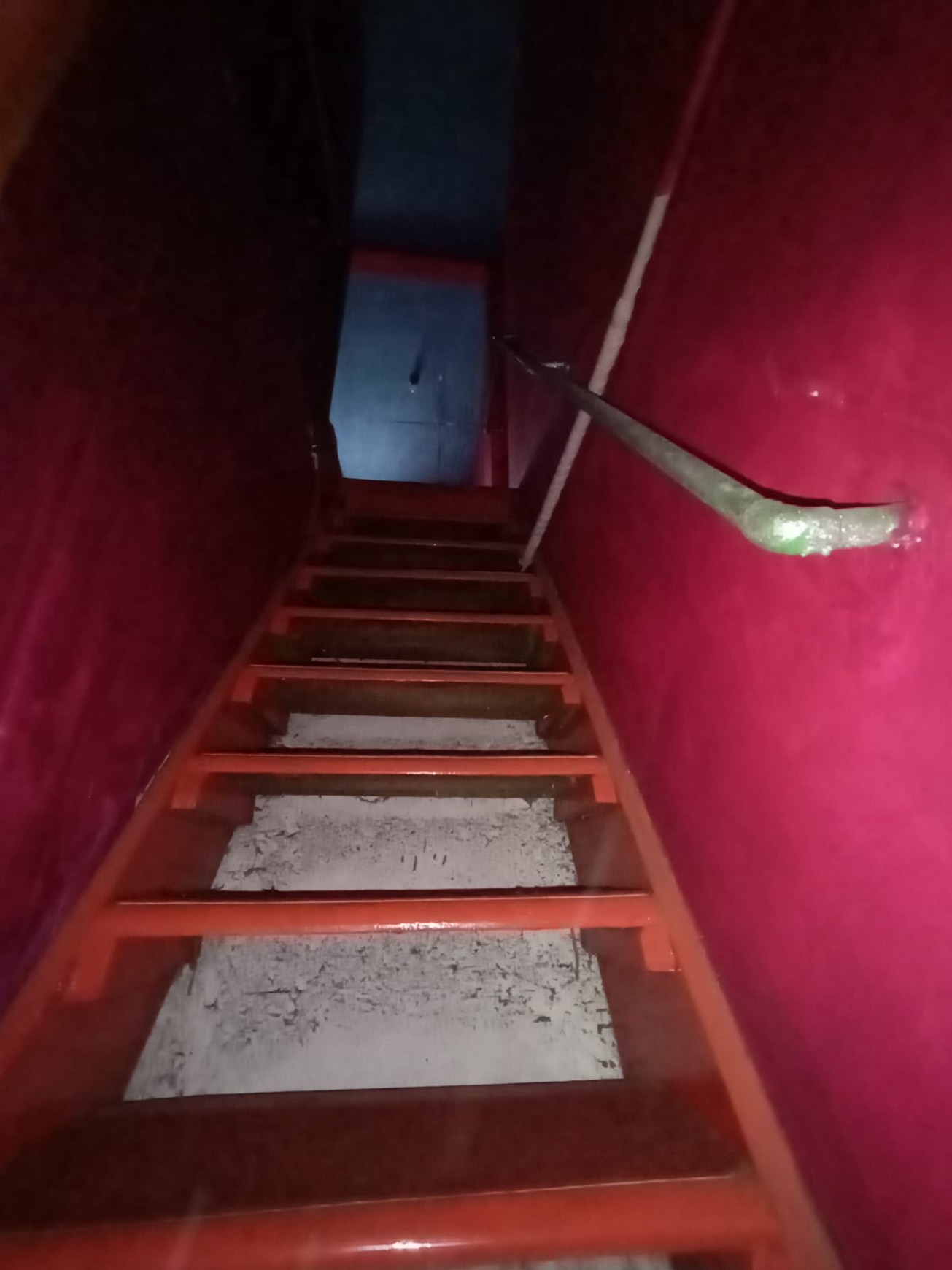 Rumah Hitung Tanah Di Jl Lapangan Bola Kebon Jeruk Jakarta Barat