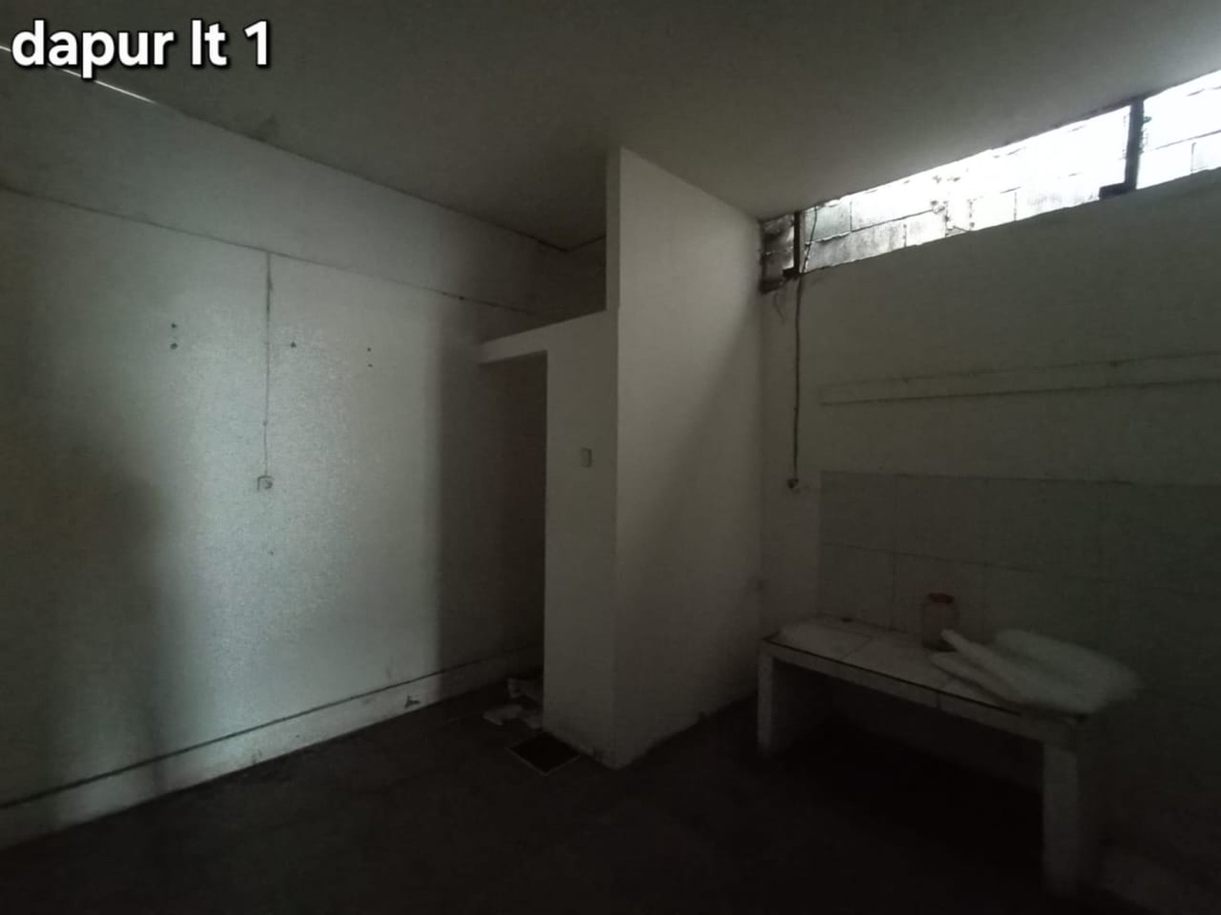 Rumah Hitung Tanah Di Jl Lapangan Bola Kebon Jeruk Jakarta Barat