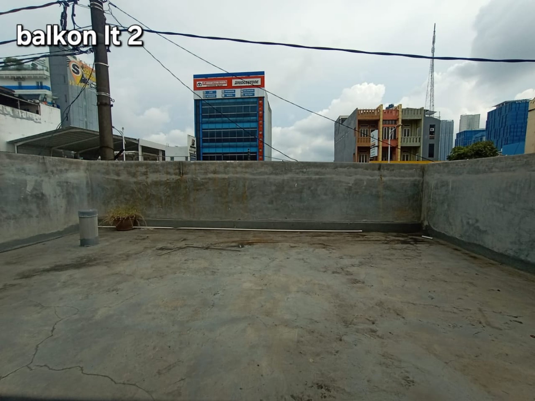 Rumah Hitung Tanah Di Jl Lapangan Bola Kebon Jeruk Jakarta Barat