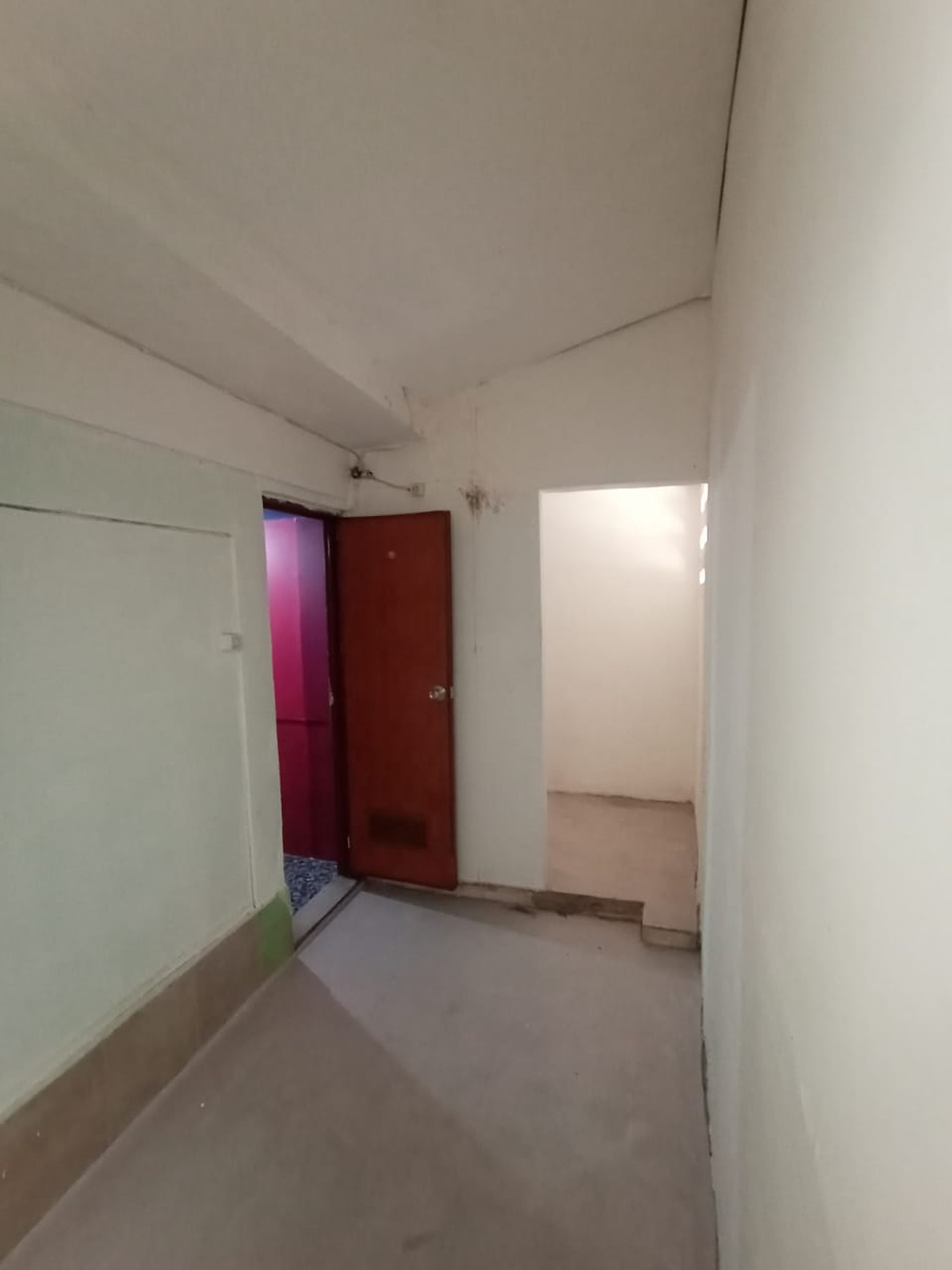 Rumah Hitung Tanah Di Jl Lapangan Bola Kebon Jeruk Jakarta Barat