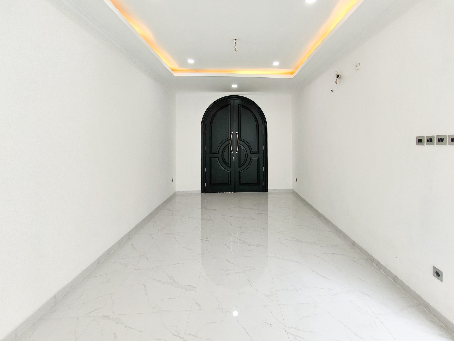 Rumah Baru Mewah dengan Pool di Bintaro Jaya Sektor 9