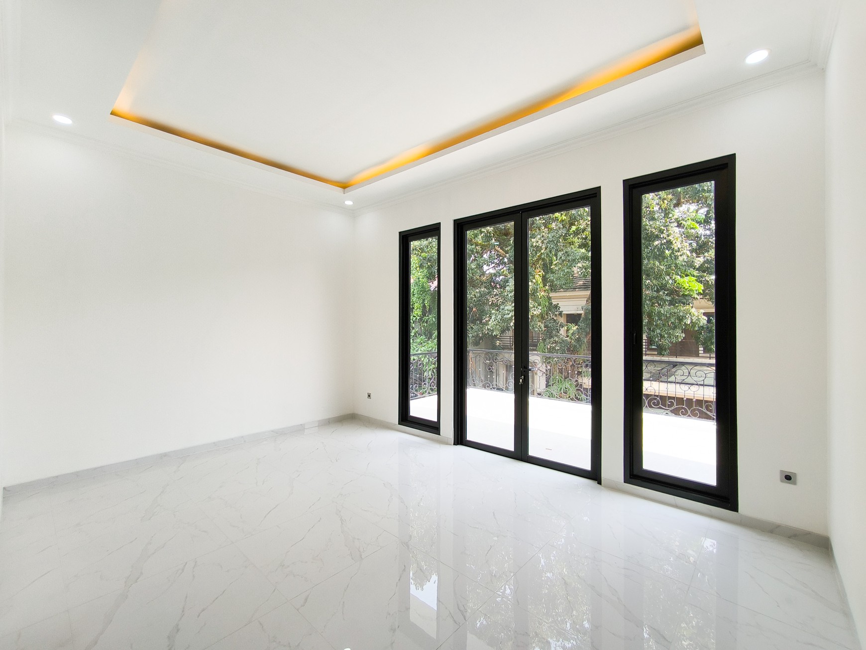 Rumah Baru Mewah dengan Pool di Bintaro Jaya Sektor 9