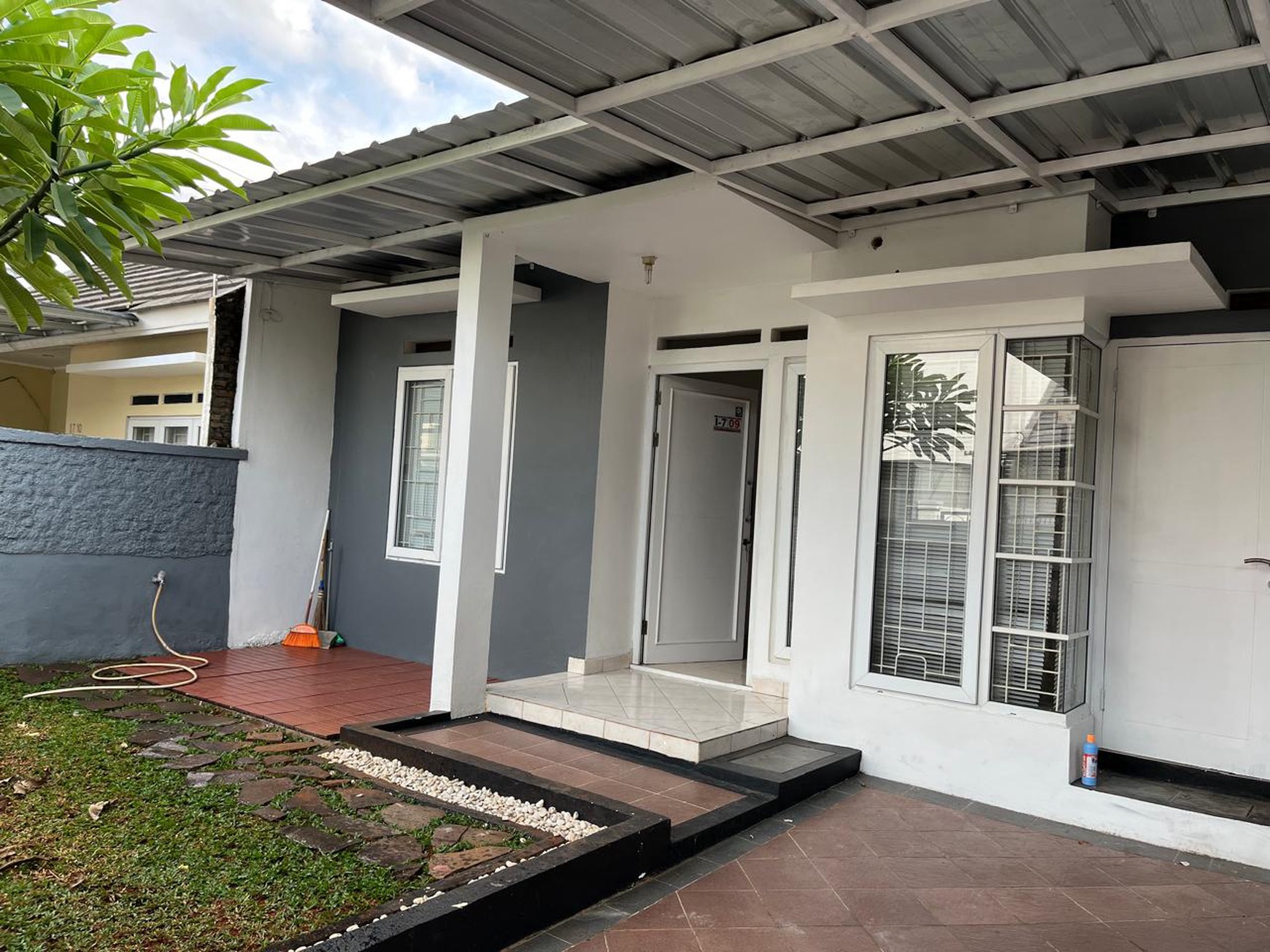 Rumah Bagus Di Bella Casa, Cluster Arylis Depok