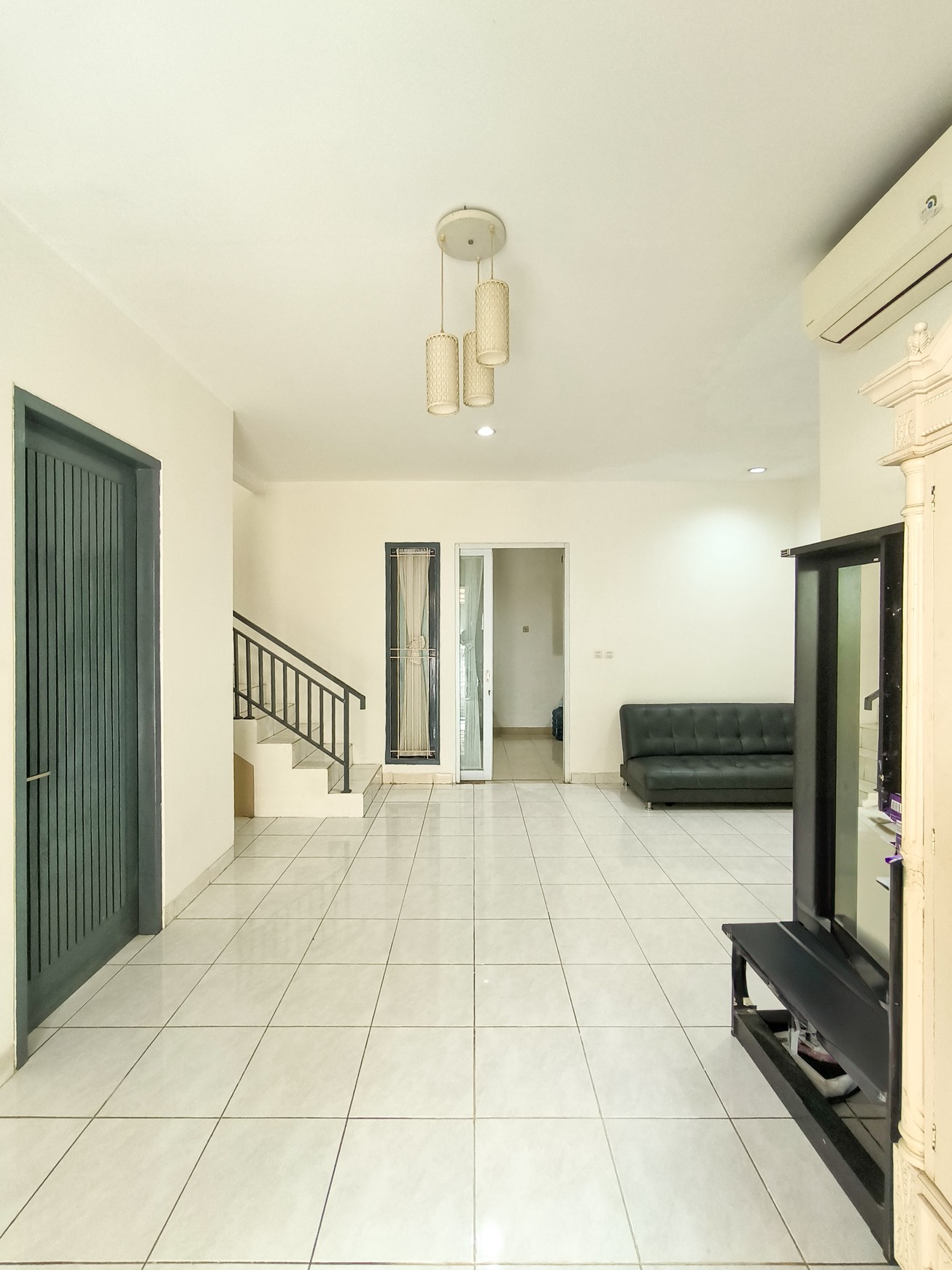Rumah Secondary Bagus 2 Lantai Di Bsd Nusaloka Tangerang.