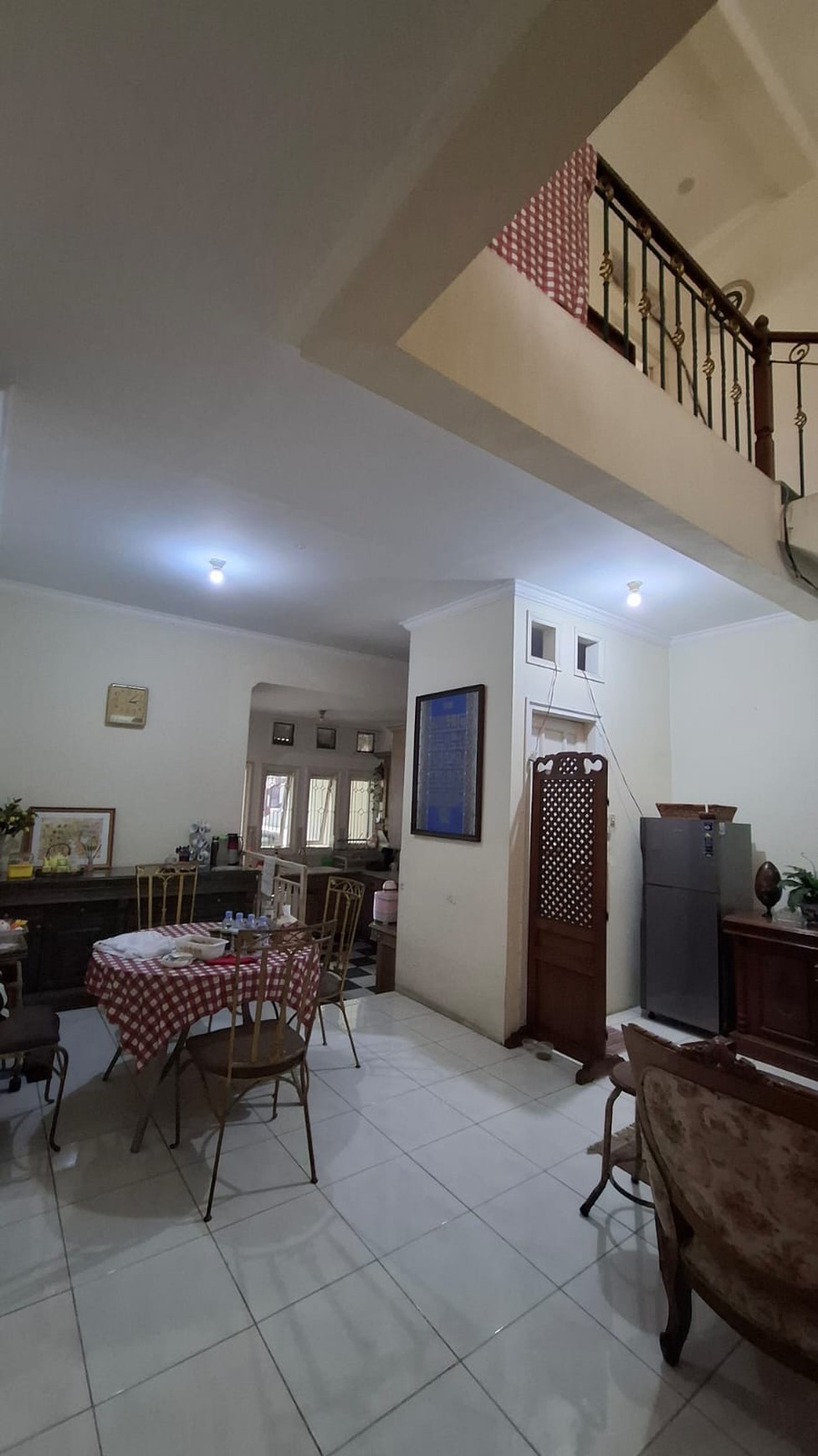 Rumah Bagus Di Puri Flamboyan, Jl Flamboyan Citra Ciputat Tangerang Selatan
