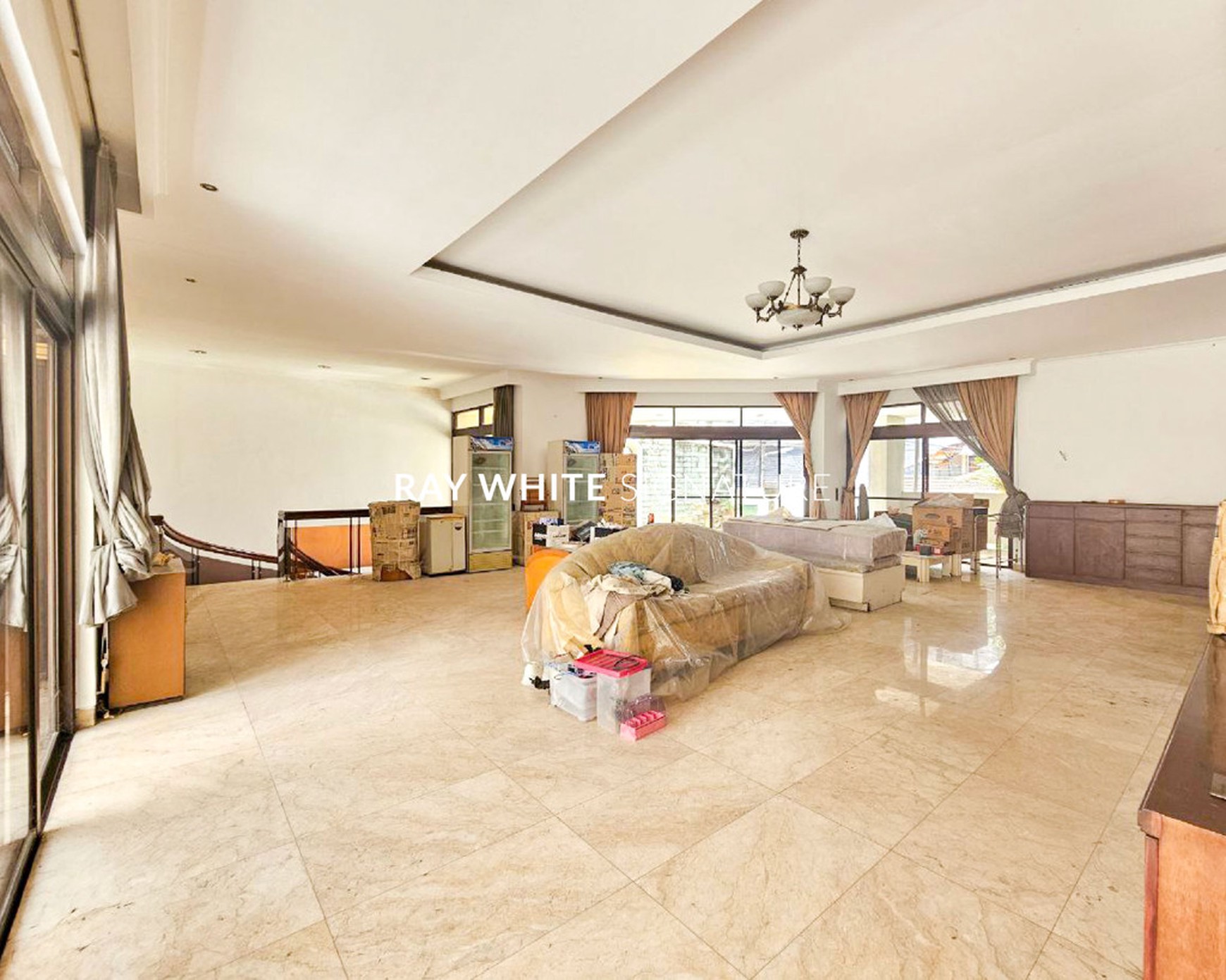 Jual 2 Rumah Lama Untuk Usaha di Jl Cempaka Putih II