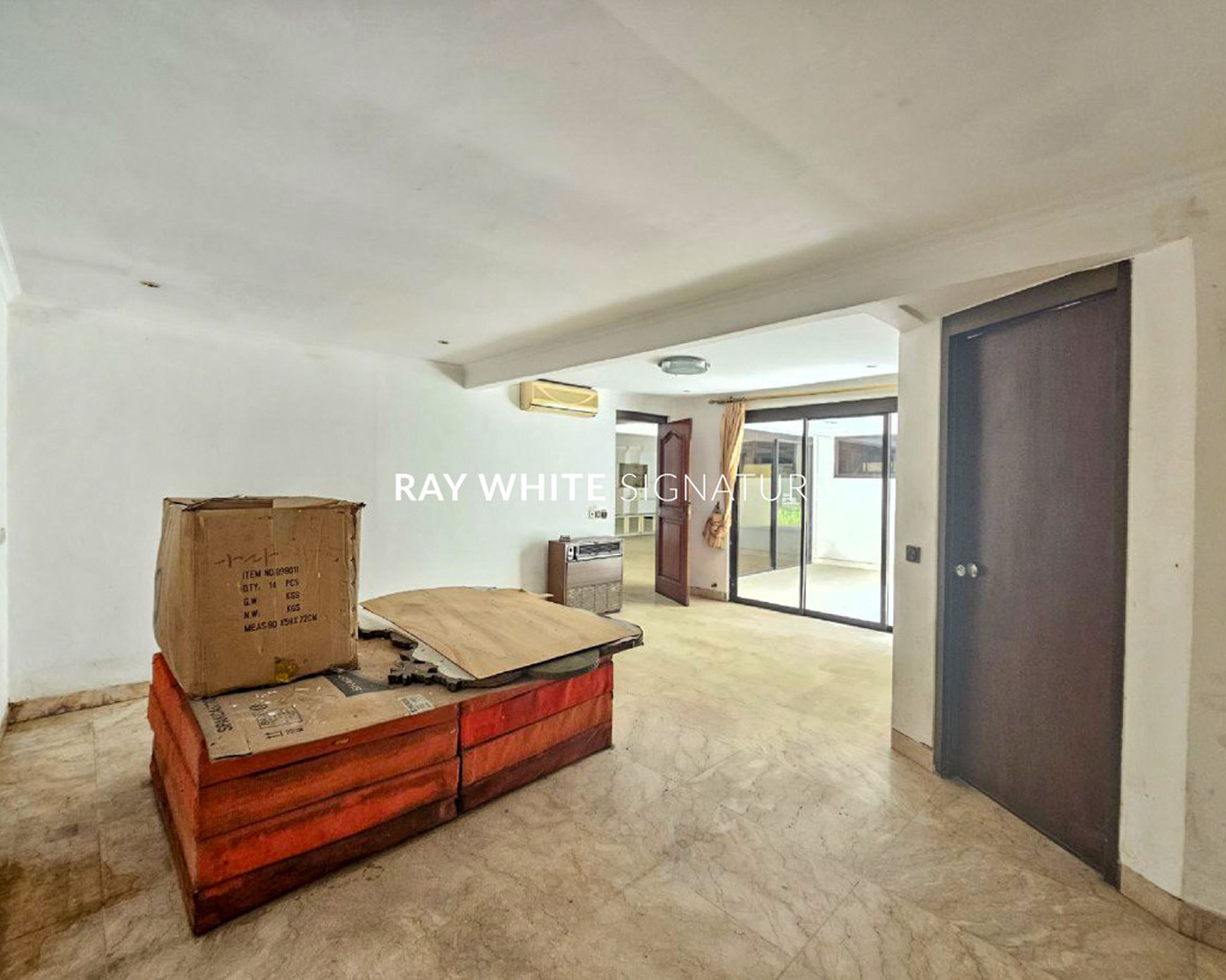 Jual 2 Rumah Lama Untuk Usaha di Jl Cempaka Putih II