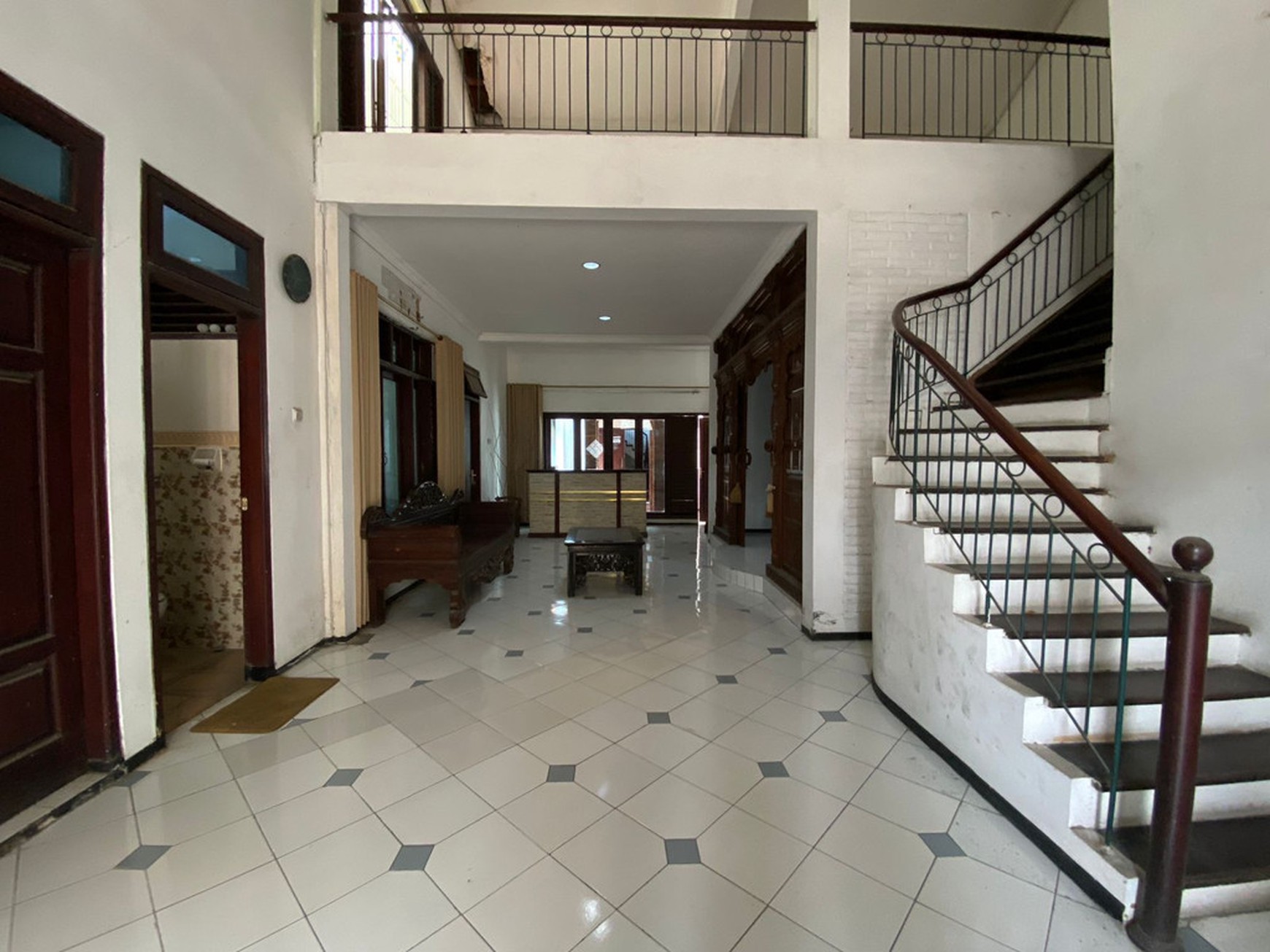 DISEWA MURAH Rumah JL Jambi Surabaya Pusat