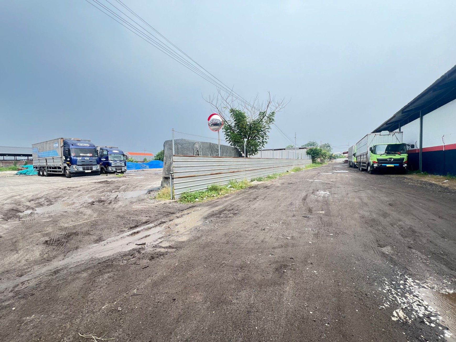 JUAL CEPAT Tanah dan Gudang (Ex. Bengkel) Kawasan Industri Raya Gilang Sidoarjo