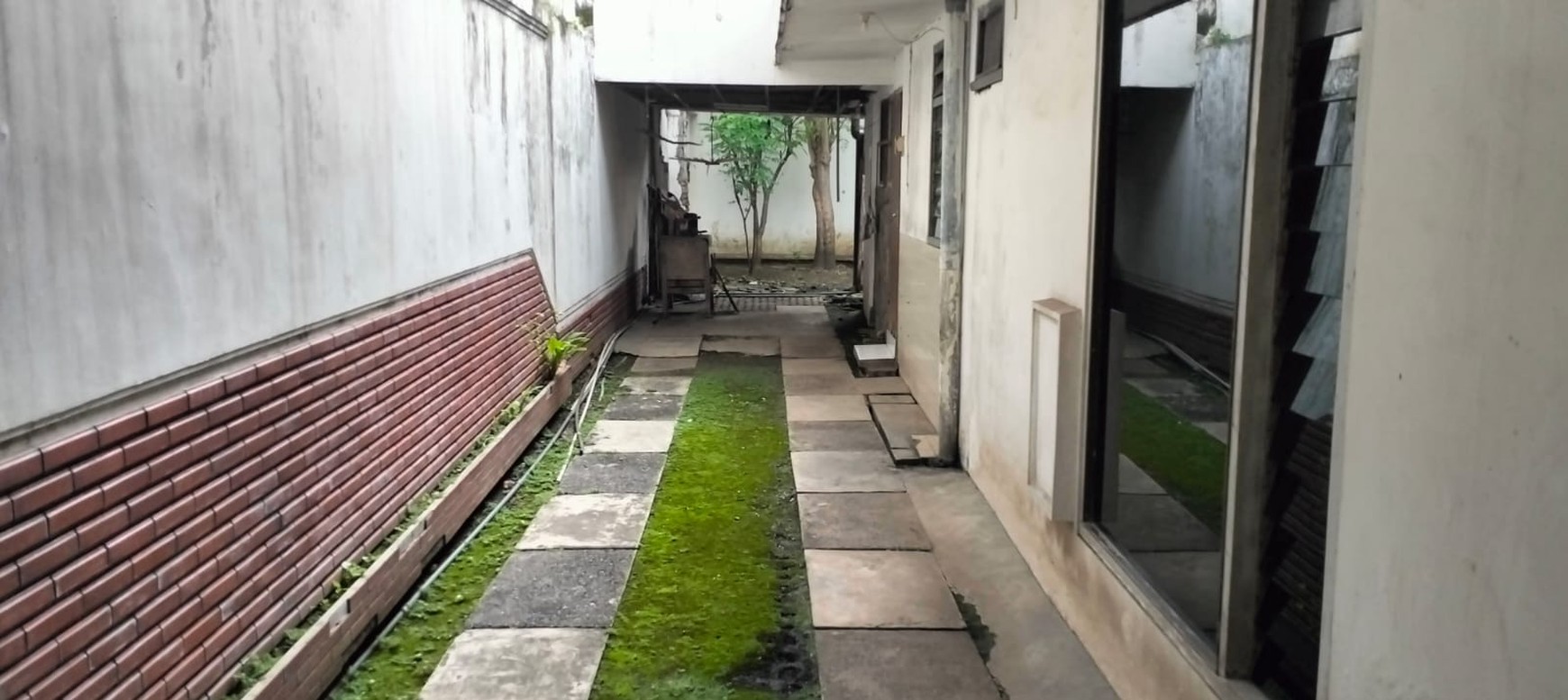 DIJUAL/DISEWAKAN Rumah Komersial Jl. Imam Bonjol