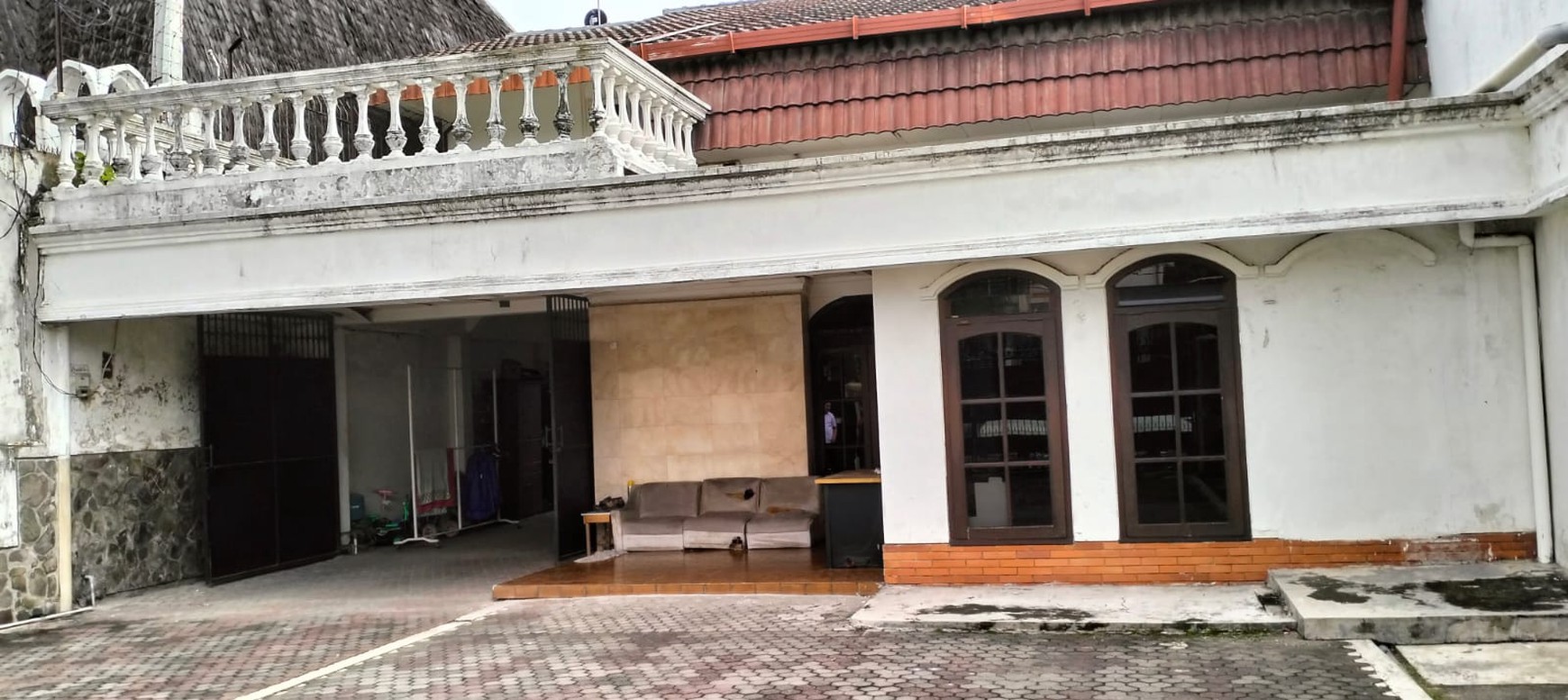 DIJUAL/DISEWAKAN Rumah Komersial Jl. Imam Bonjol