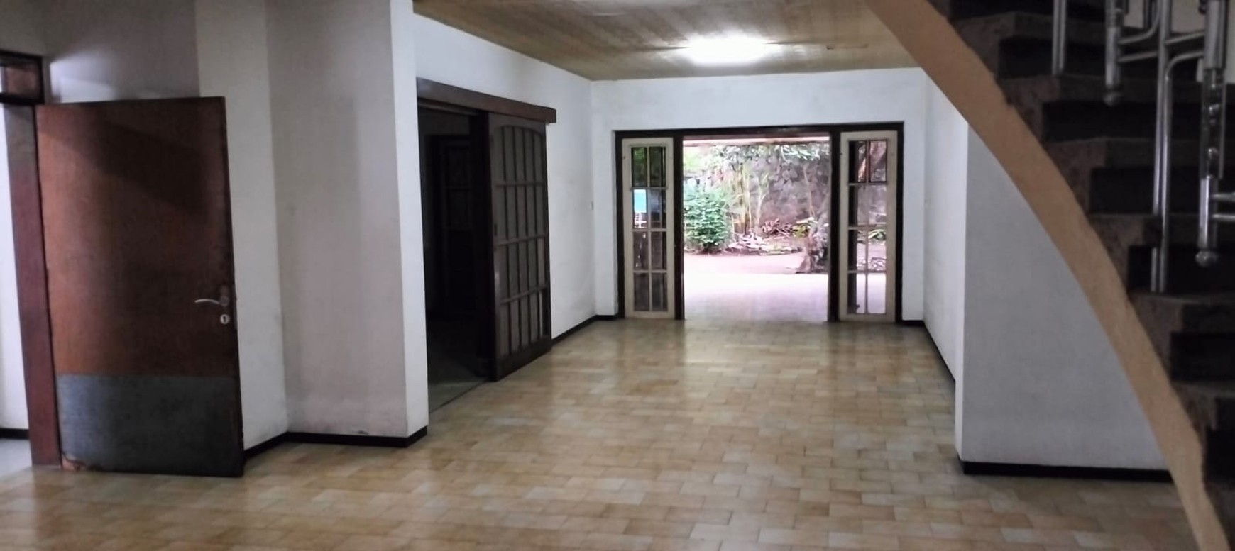 DIJUAL/DISEWAKAN Rumah Komersial Jl. Imam Bonjol
