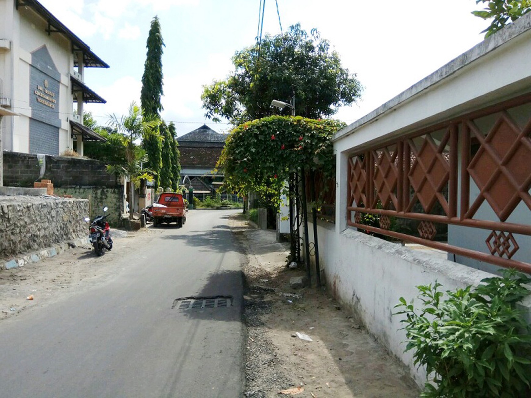 HUNIAN MEWAH LOKASI STRATEGIS, DI TENGAH KOTA, JL. MARGATIRTA, UMBULHARJO, KODYA