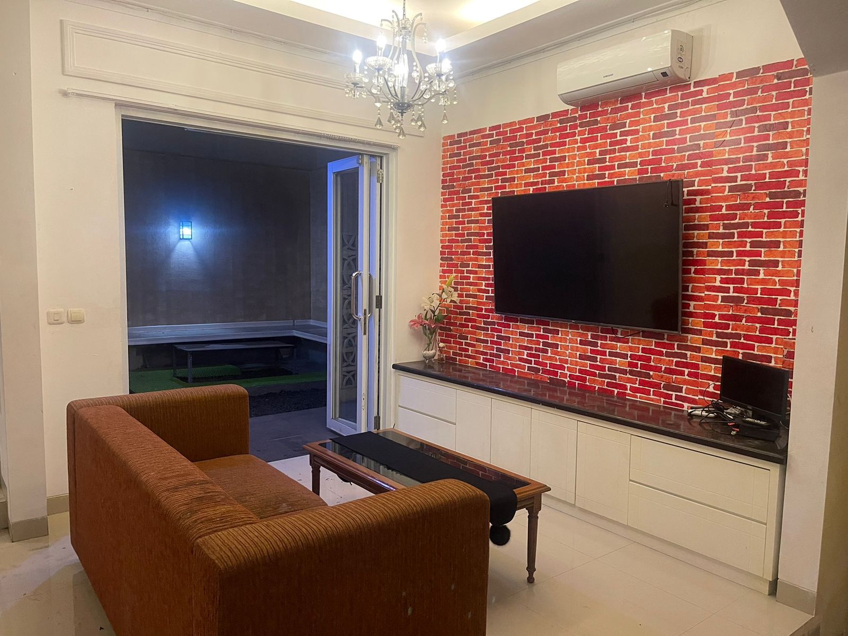 Rumah siap huni di Kota WisataLT 180LB 4504KT5KMRangka baja ringan