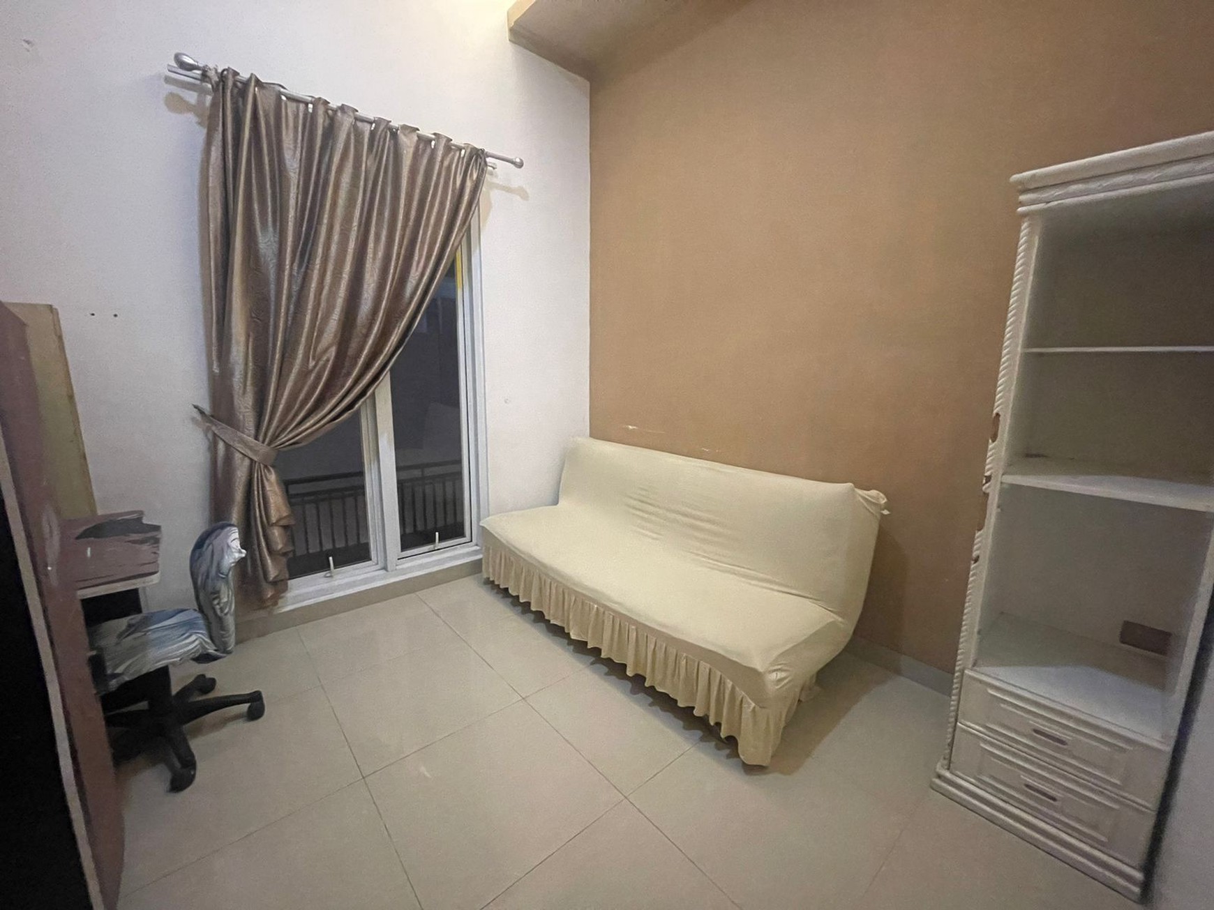 Rumah siap huni di Kota WisataLT 180LB 4504KT5KMRangka baja ringan