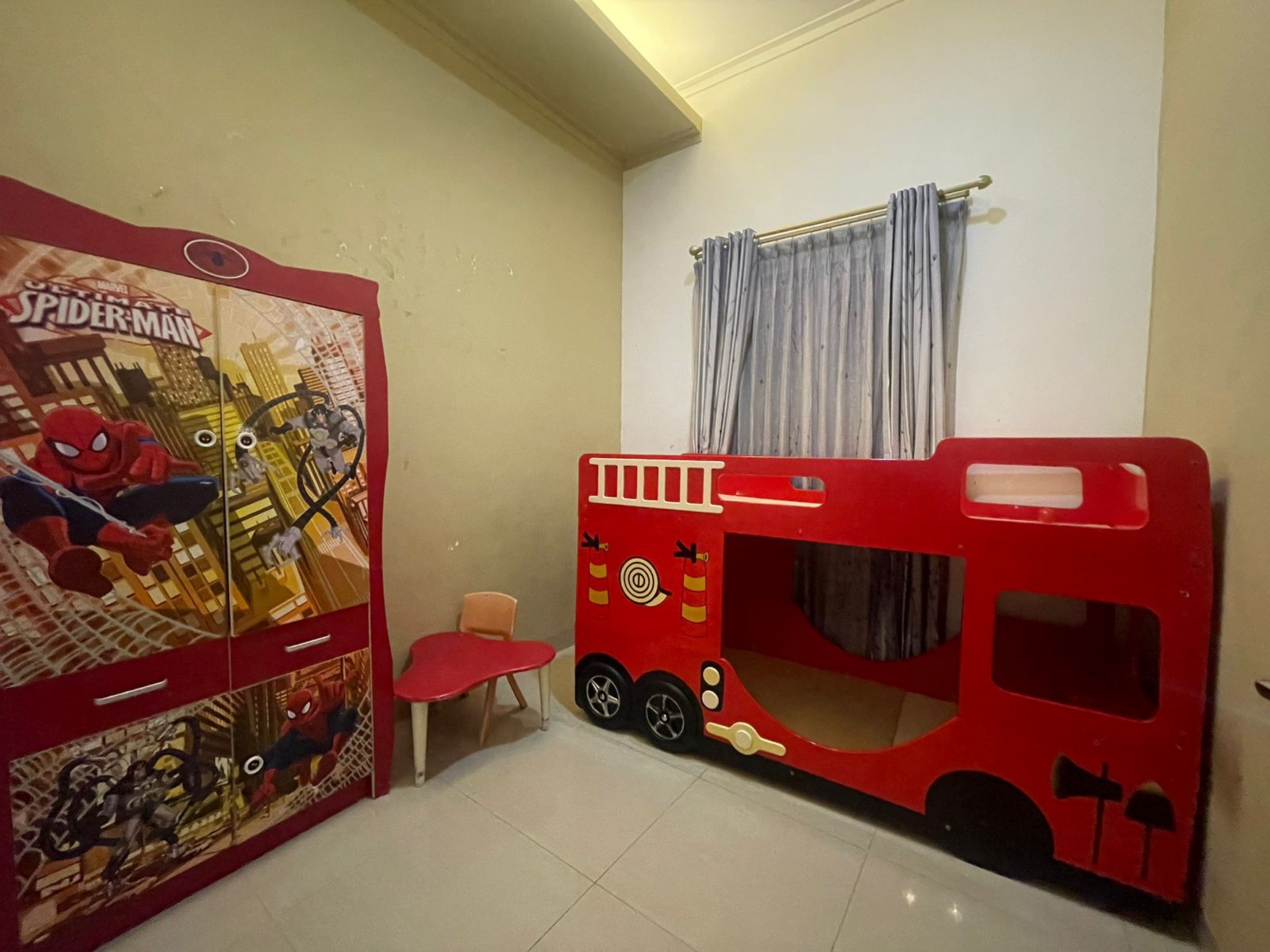 Rumah siap huni di Kota WisataLT 180LB 4504KT5KMRangka baja ringan