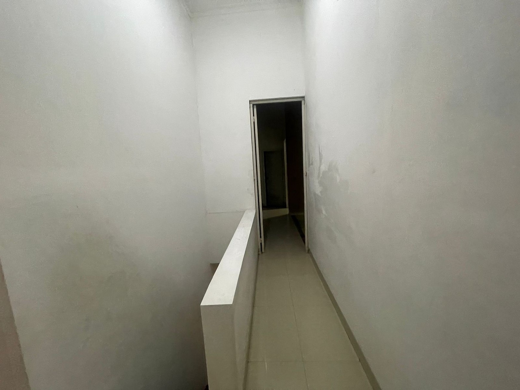 Rumah siap huni di Kota WisataLT 180LB 4504KT5KMRangka baja ringan