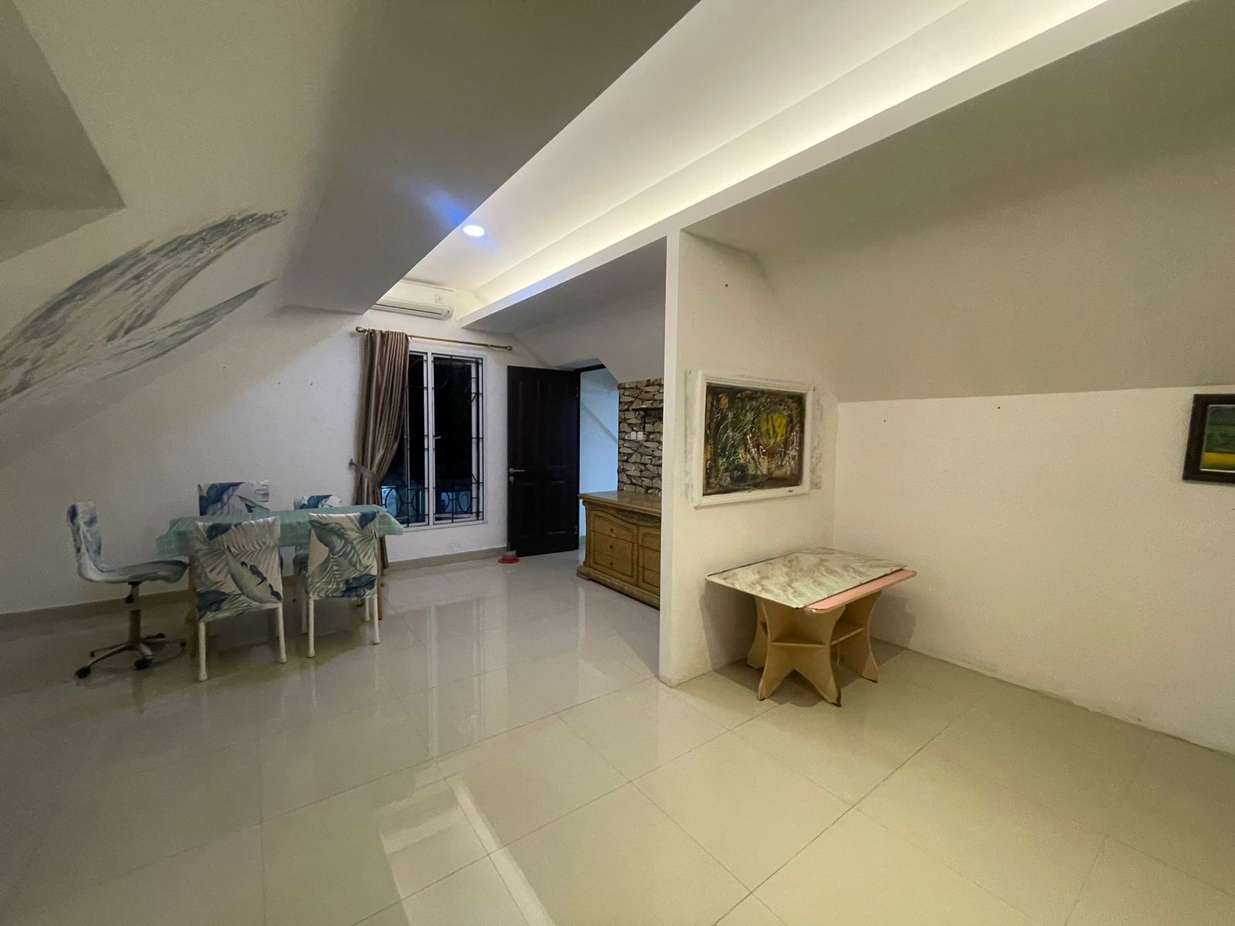 Rumah siap huni di Kota WisataLT 180LB 4504KT5KMRangka baja ringan