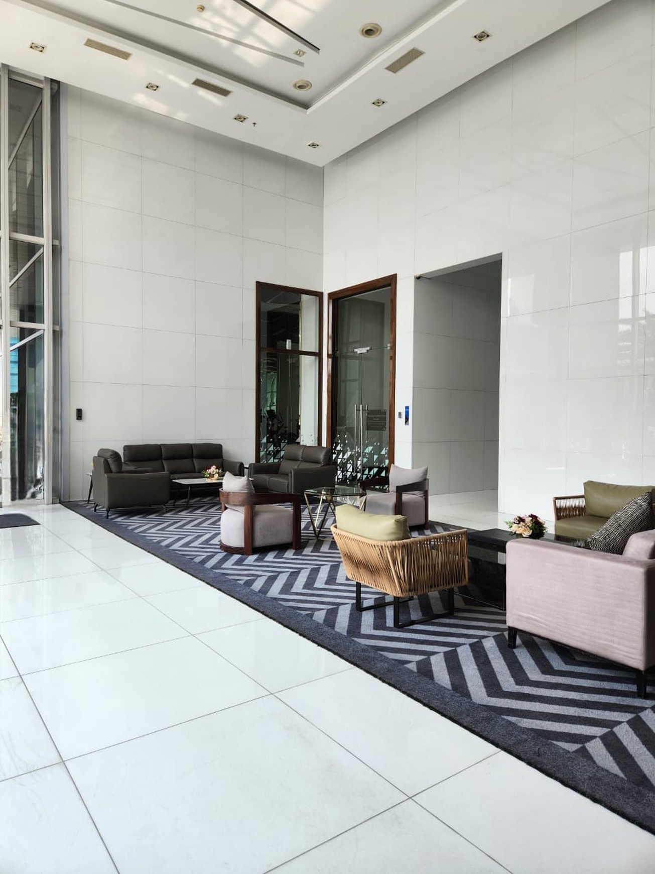 Dijual Neo Soho Residence Lantai Tinggi Unfurnished