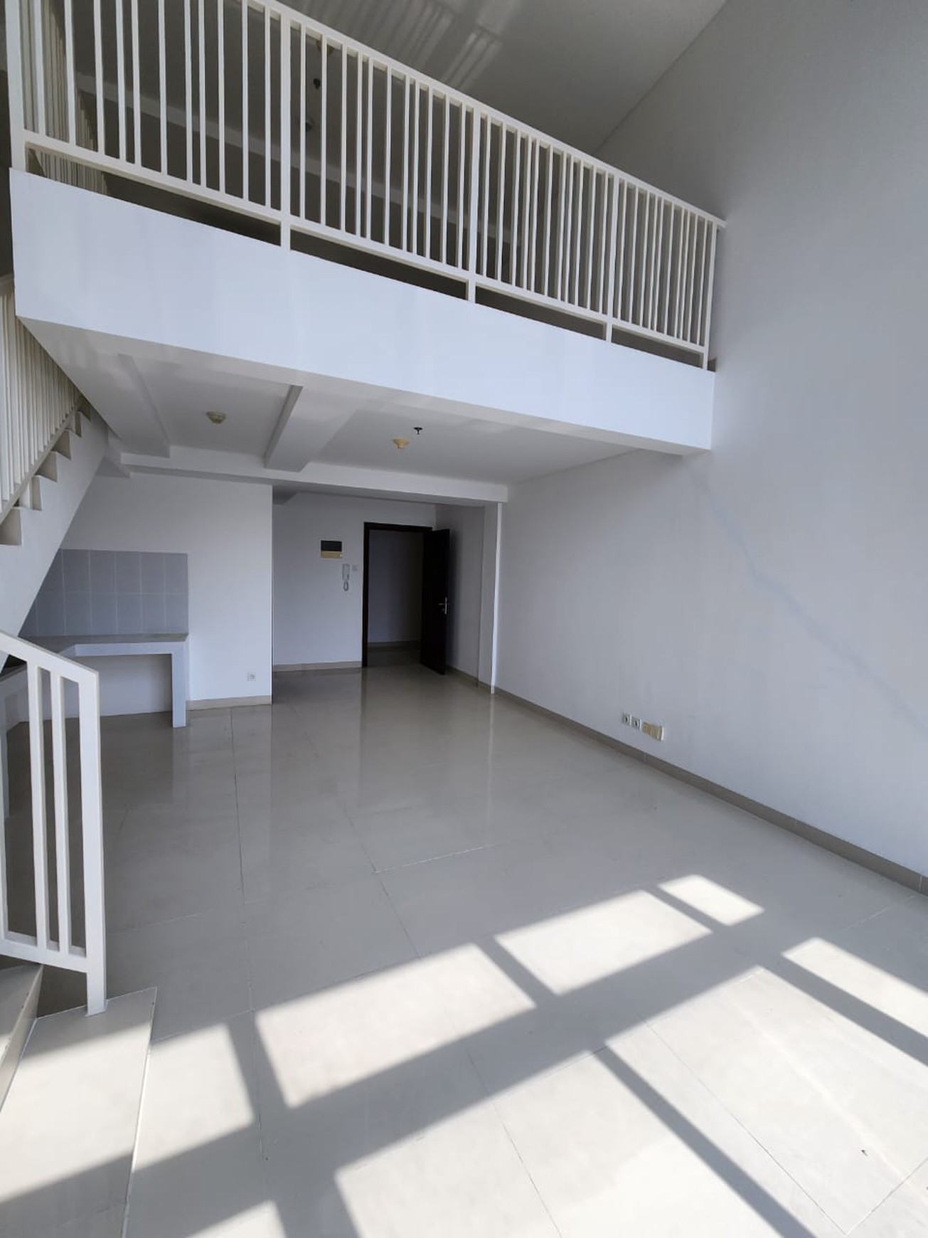 Dijual Neo Soho Residence Lantai Tinggi Unfurnished